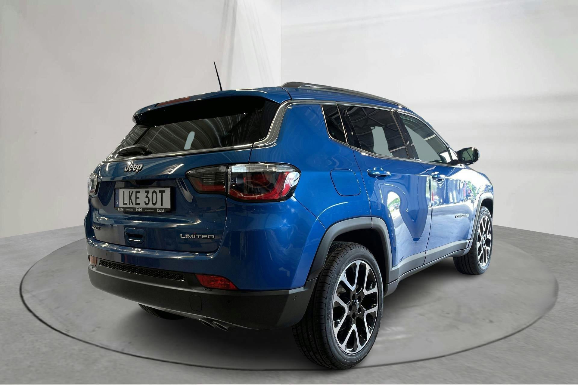 Jeep Compass 1.3 PHEV 4WD (190hk) - 6 375 mil - Automat - blå - 2020