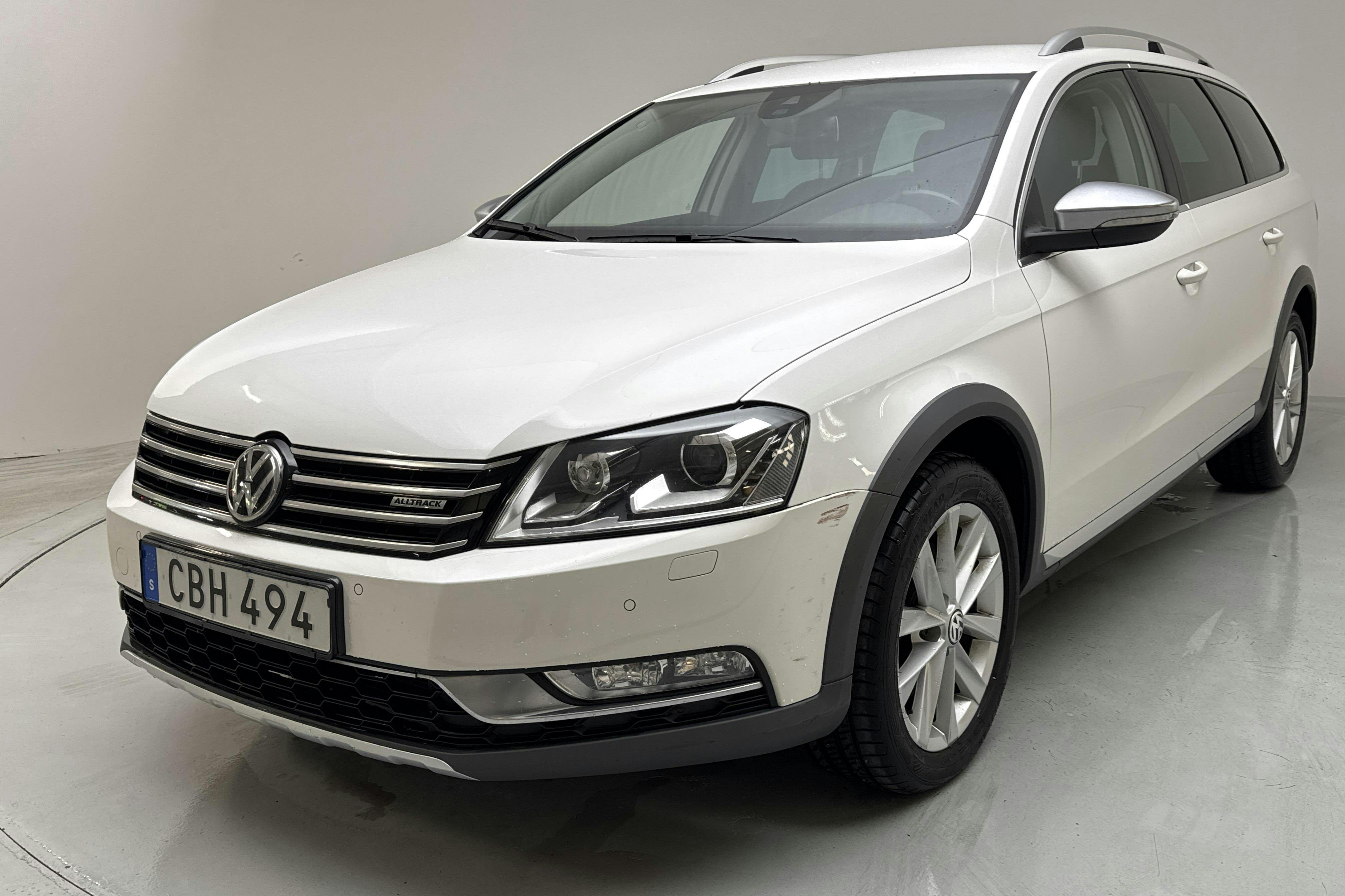 VW Passat Alltrack 2.0 TDI BlueMotion Technology 4Motion (177hk) - 18 205 mil - Automat - vit - 2015
