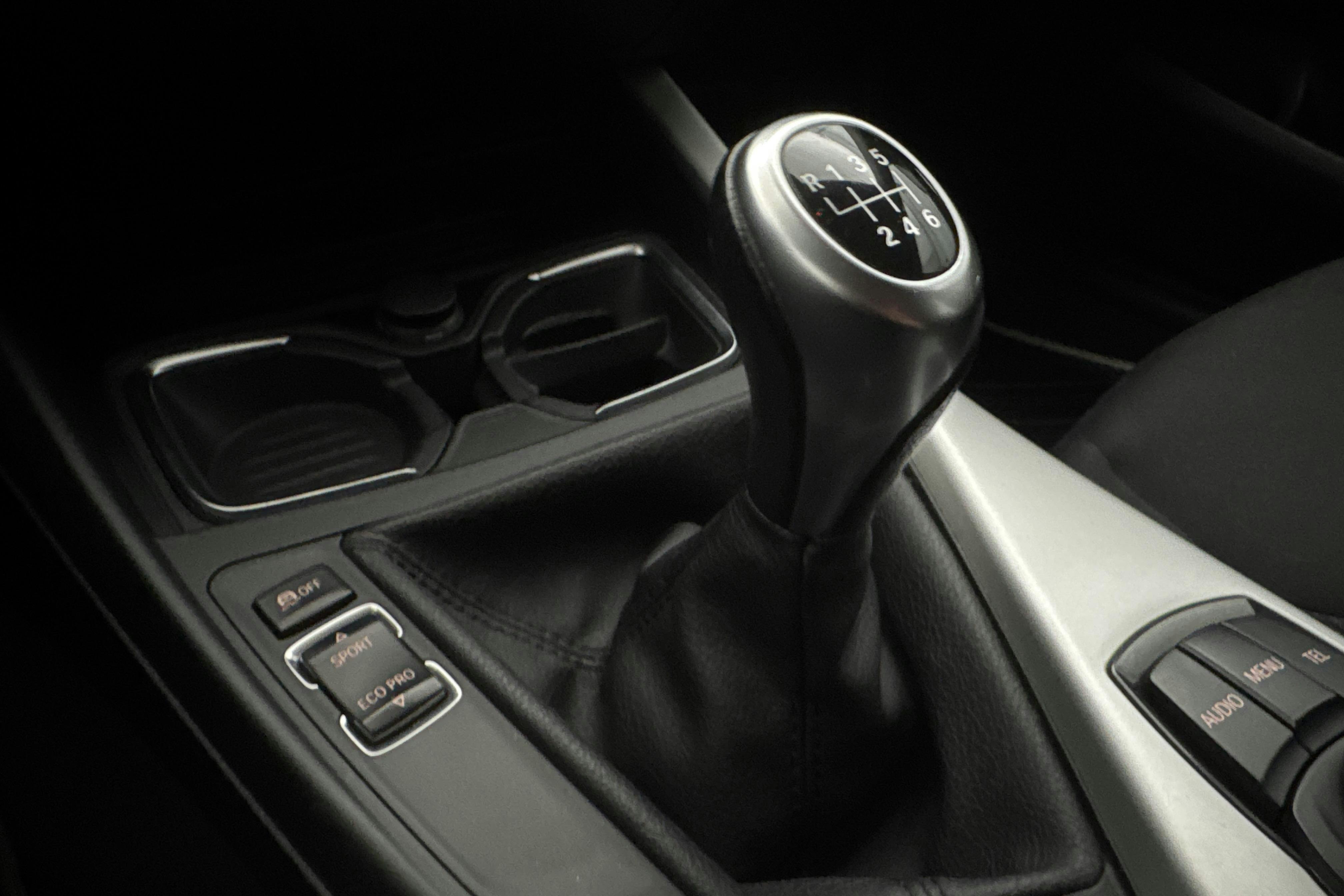 BMW 118d 5dr, F20 (143hk) - 12 105 mil - Manuell - silver - 2012