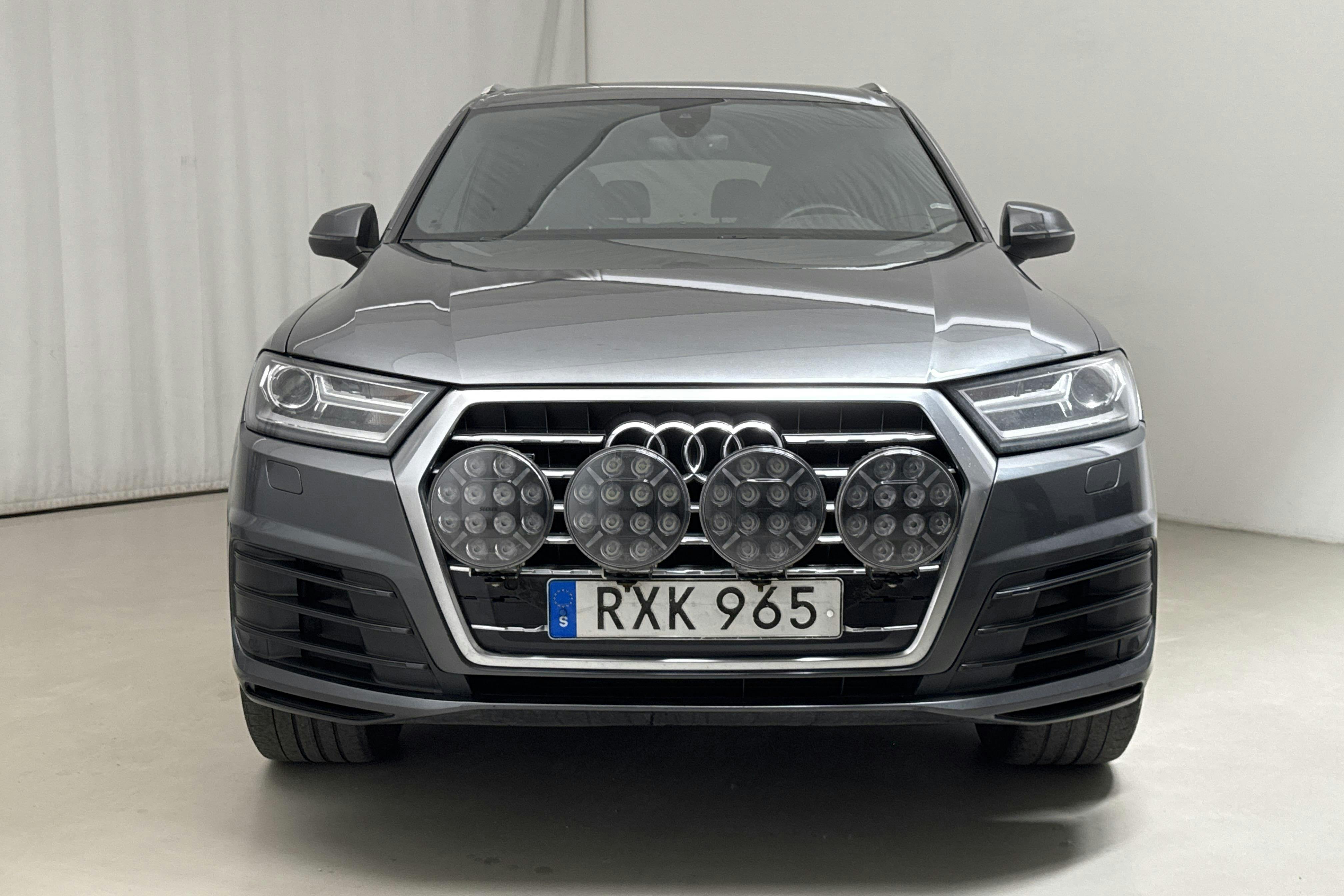Audi Q7 3.0 TDI quattro (272hk) - 25 189 mil - Automat - grå - 2016