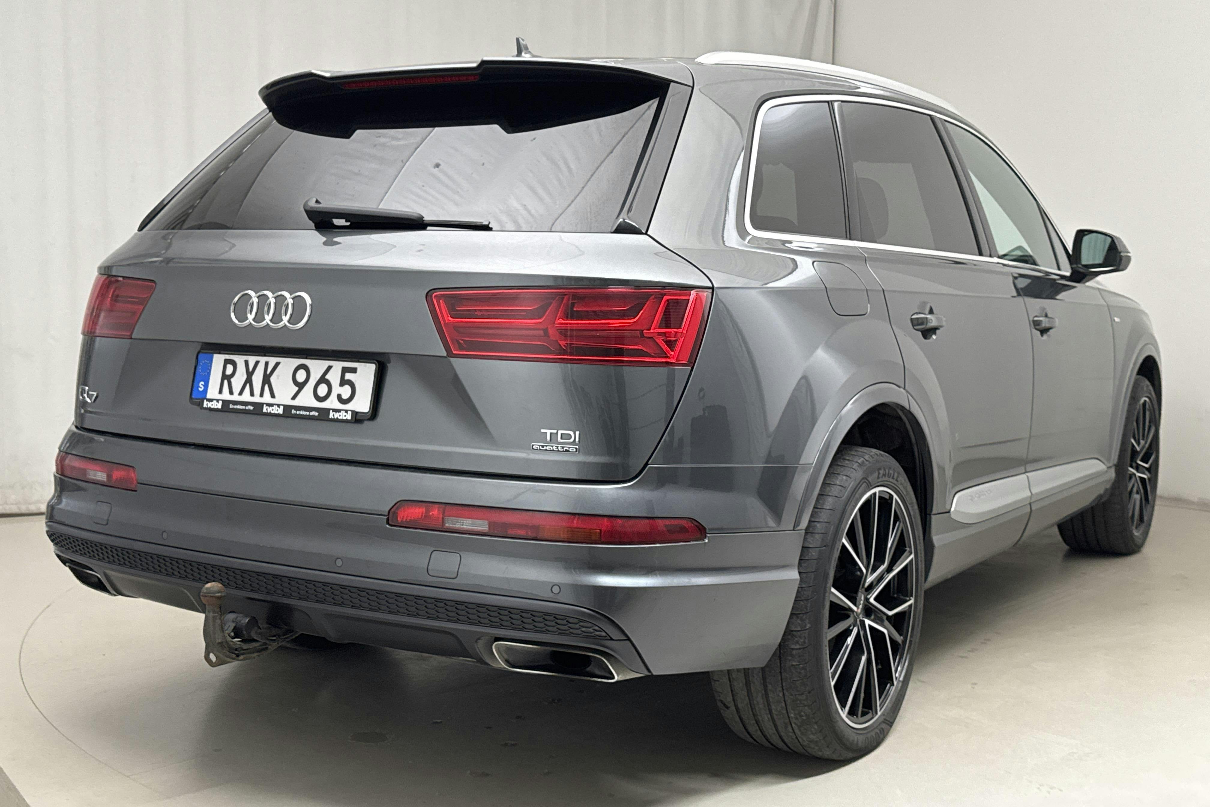 Audi Q7 3.0 TDI quattro (272hk) - 25 189 mil - Automat - grå - 2016