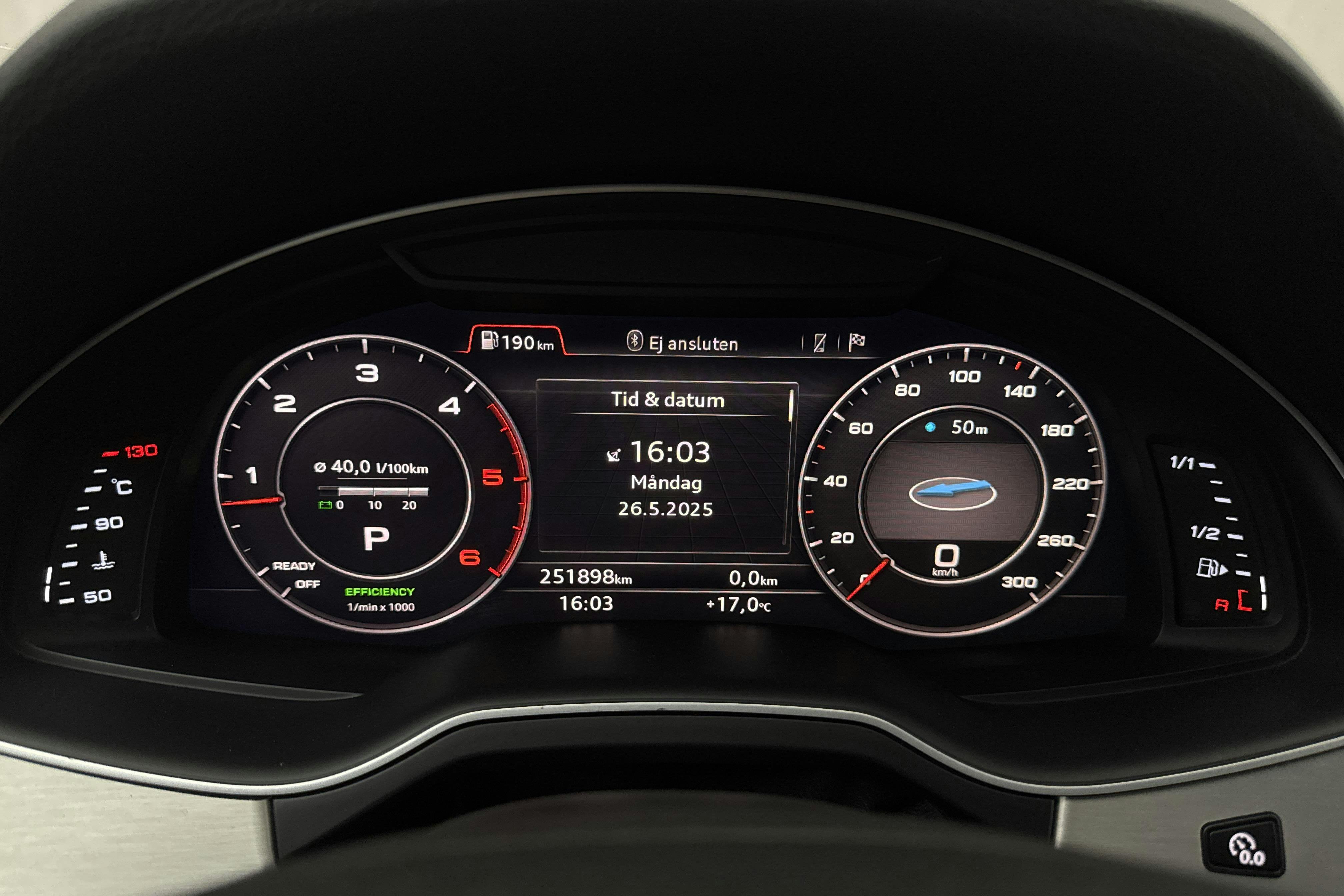 Audi Q7 3.0 TDI quattro (272hk) - 25 189 mil - Automat - grå - 2016