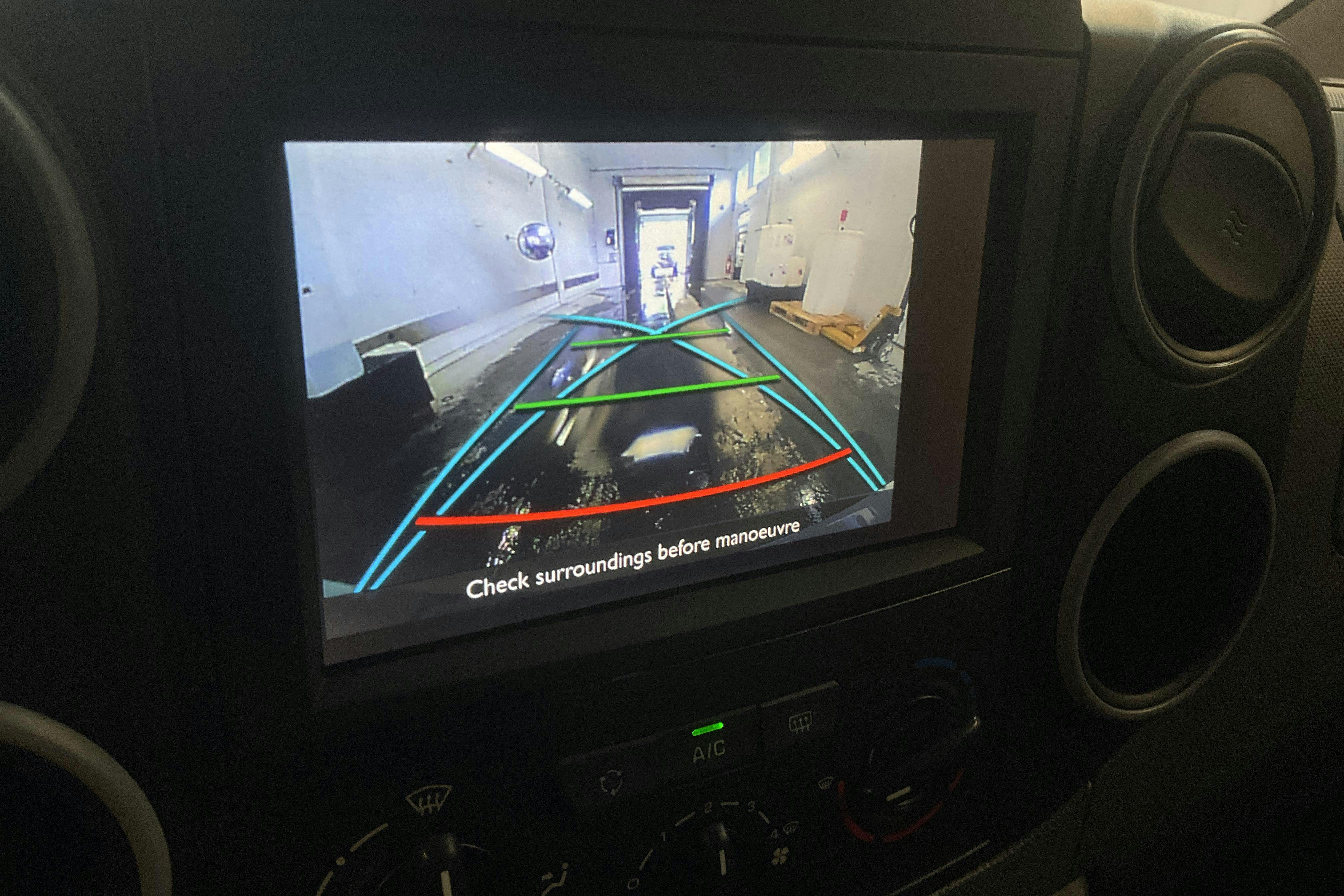 Citroën Berlingo 1.6 BlueHDi Skåp (100hk) - 7 000 mil - Manuell - vit - 2018