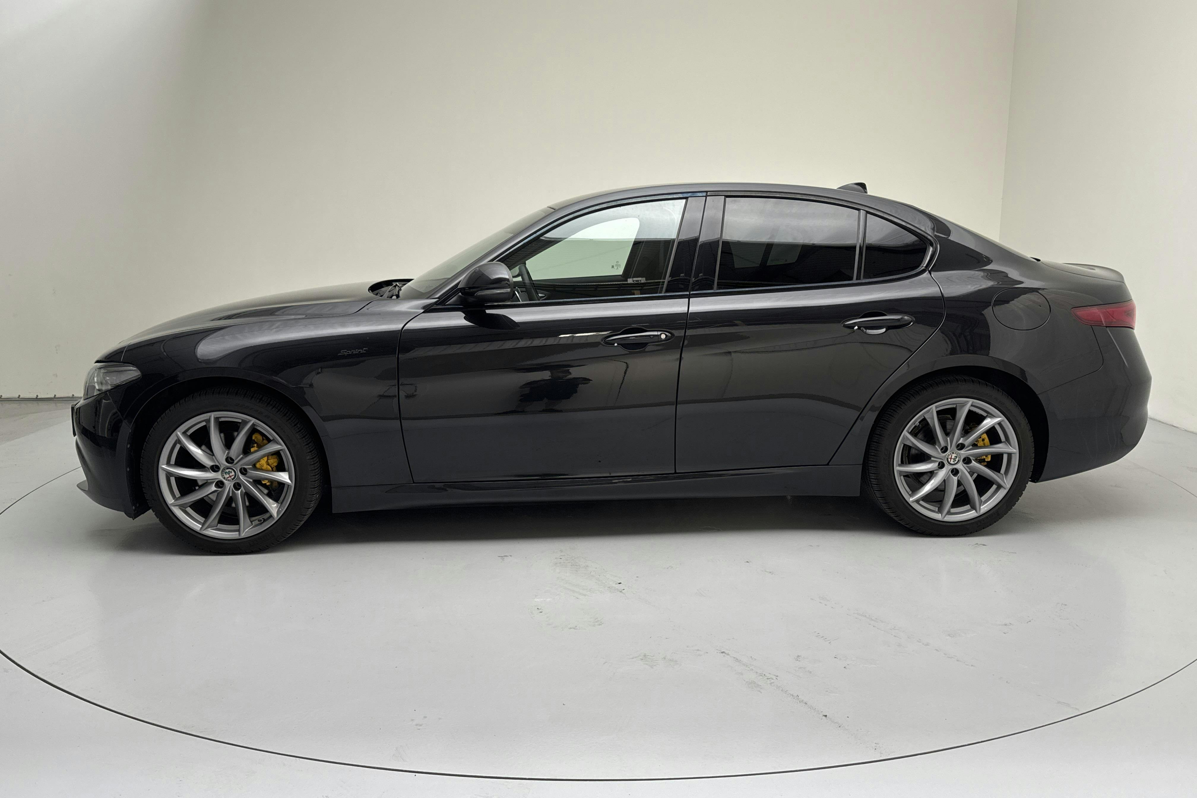 Alfa Romeo Giulia 2.0 (200hk) - 38 890 km - Automatic - black - 2021