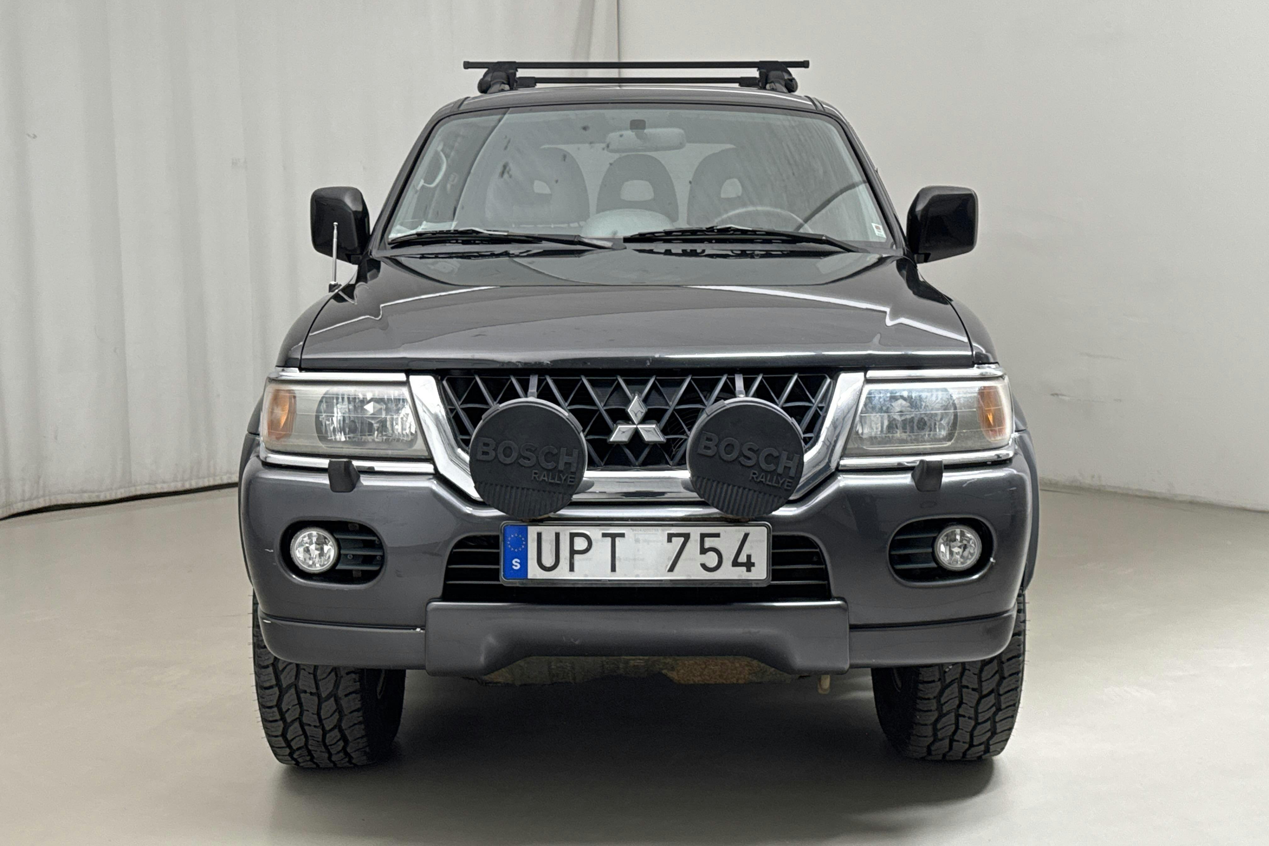 Mitsubishi Pajero Sport 3.0 V6 (170hk) - 131 310 km - Automatic - black - 2004