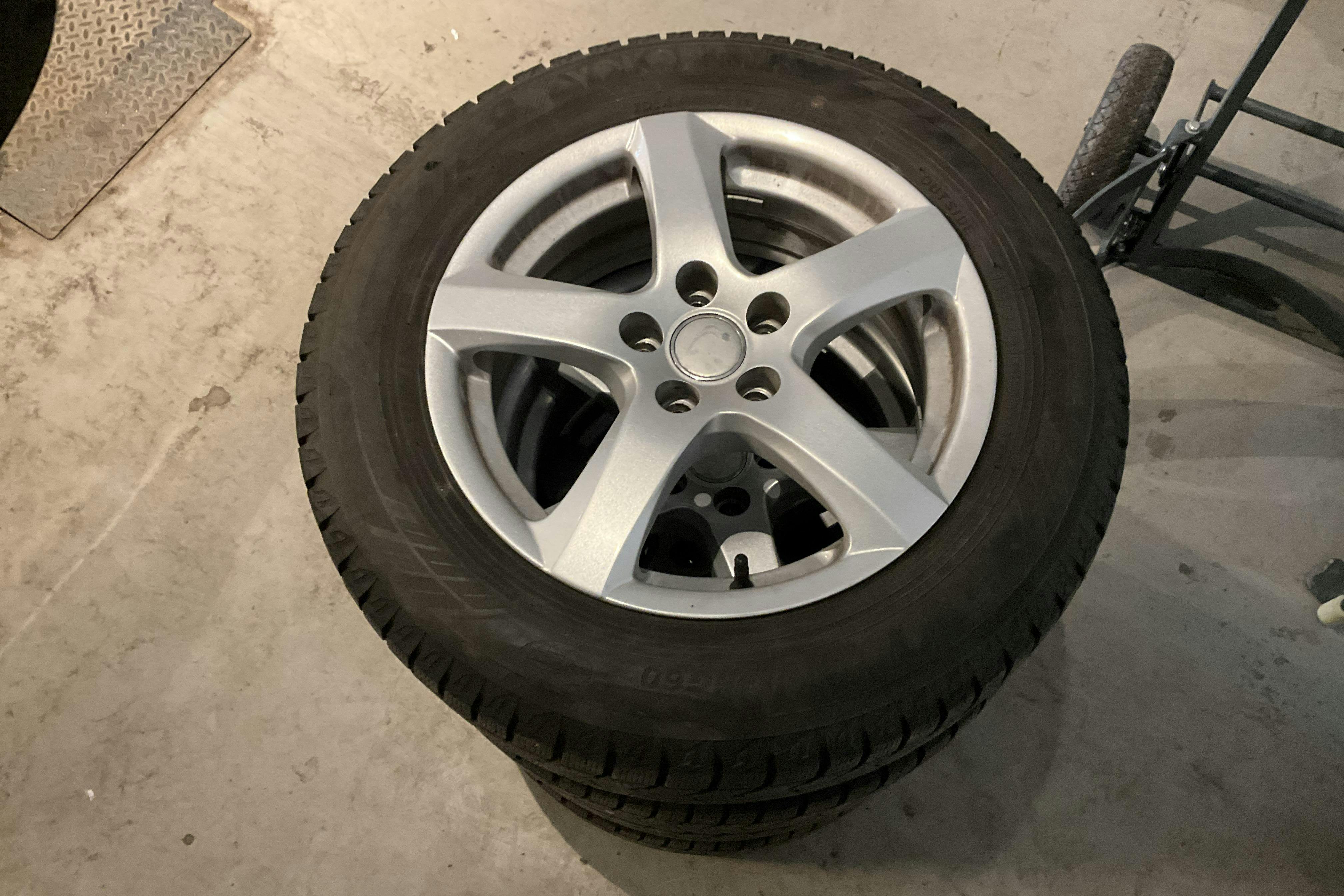 VW Polo 1.0 TSI 5dr (95hk) - 4 391 mil - Manuell - svart - 2019