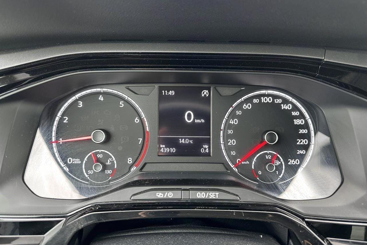 VW Polo 1.0 TSI 5dr (95hk) - 4 391 mil - Manuell - svart - 2019