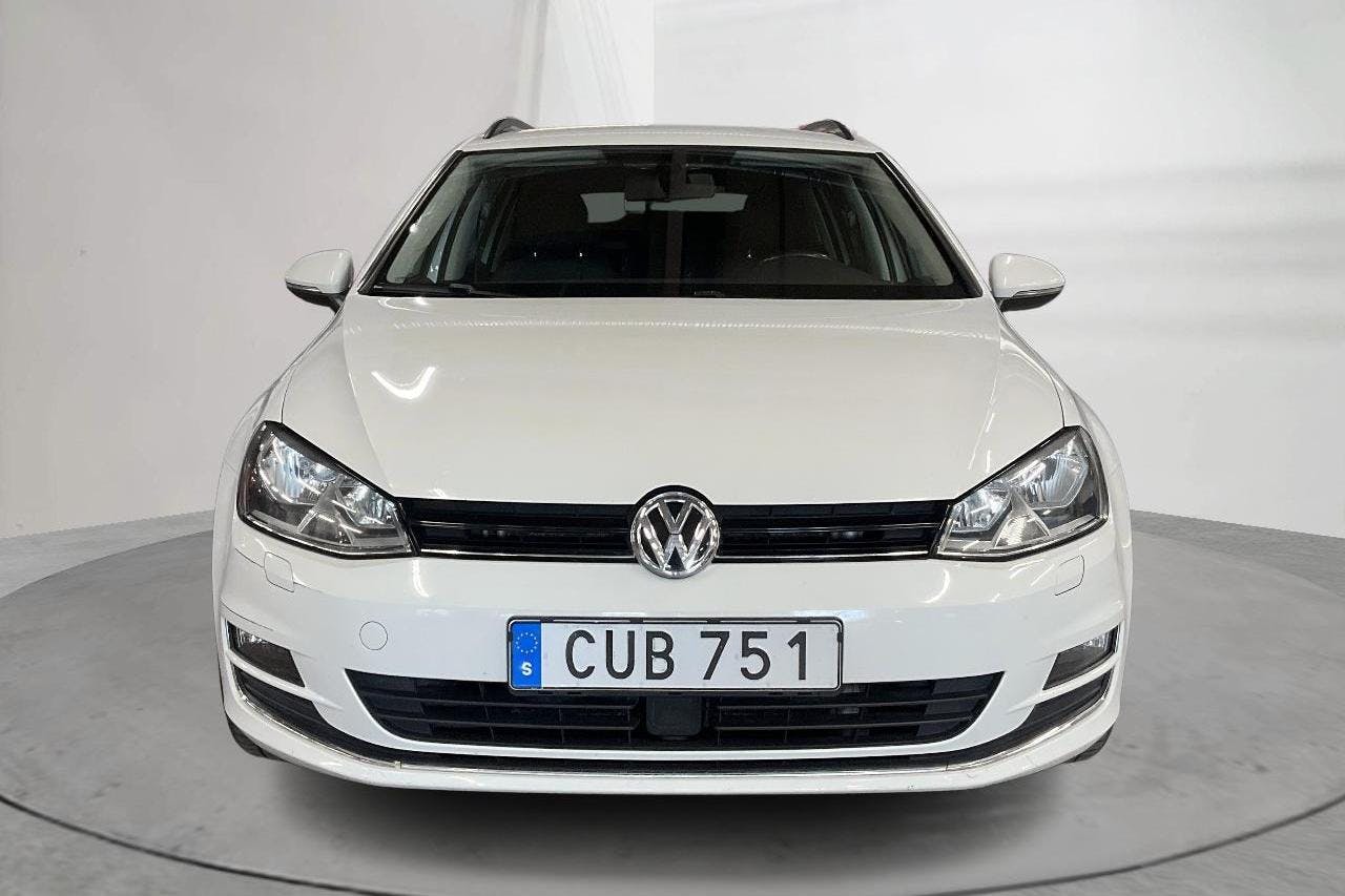 VW Golf VII 2.0 TDI BlueMotion Technology Sportscombi (150hk) - 19 189 mil - Manuell - vit - 2015