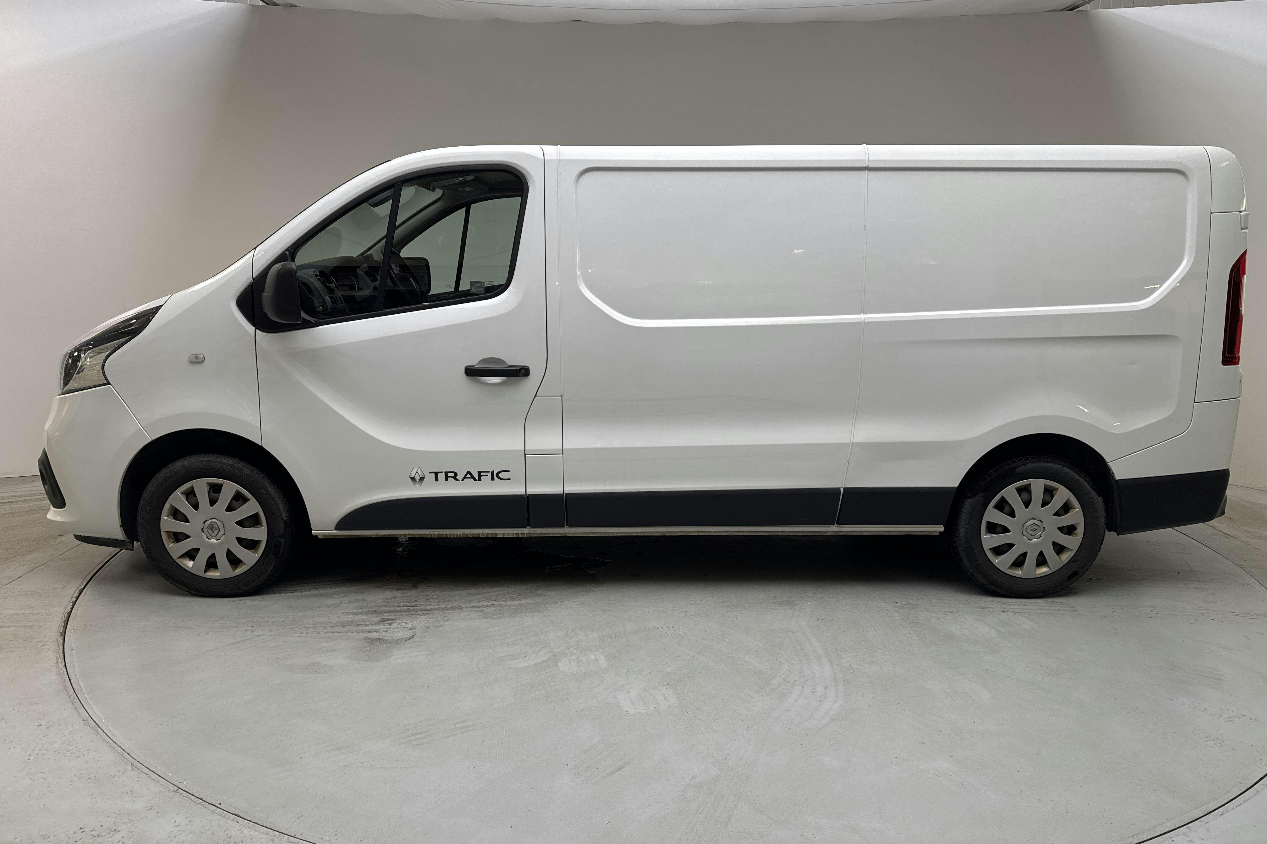 Renault Trafic 1.6 dCi Skåp (125hk) - 12 043 mil - Manuell - vit - 2018