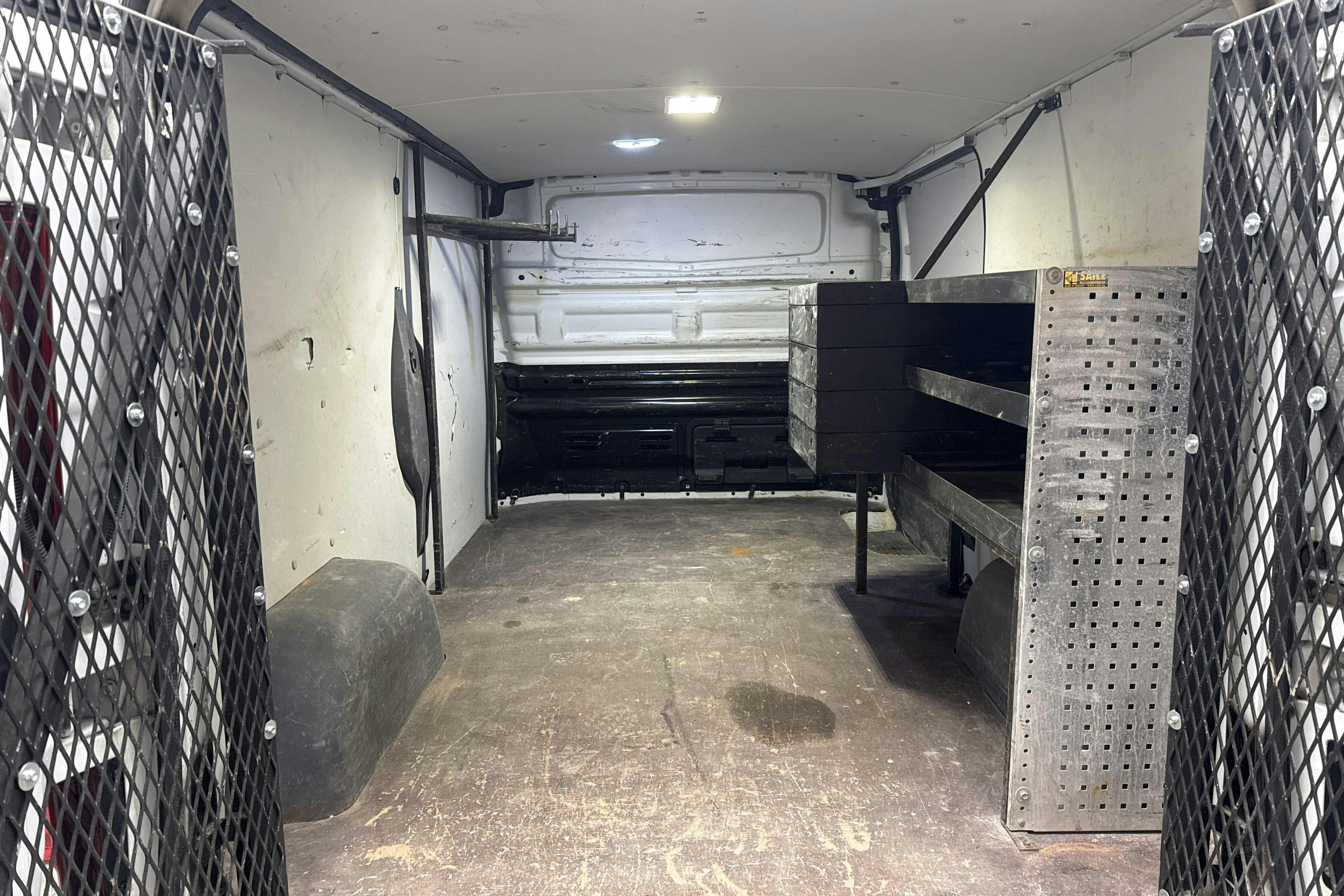 Renault Trafic 1.6 dCi Skåp (125hk) - 12 043 mil - Manuell - vit - 2018