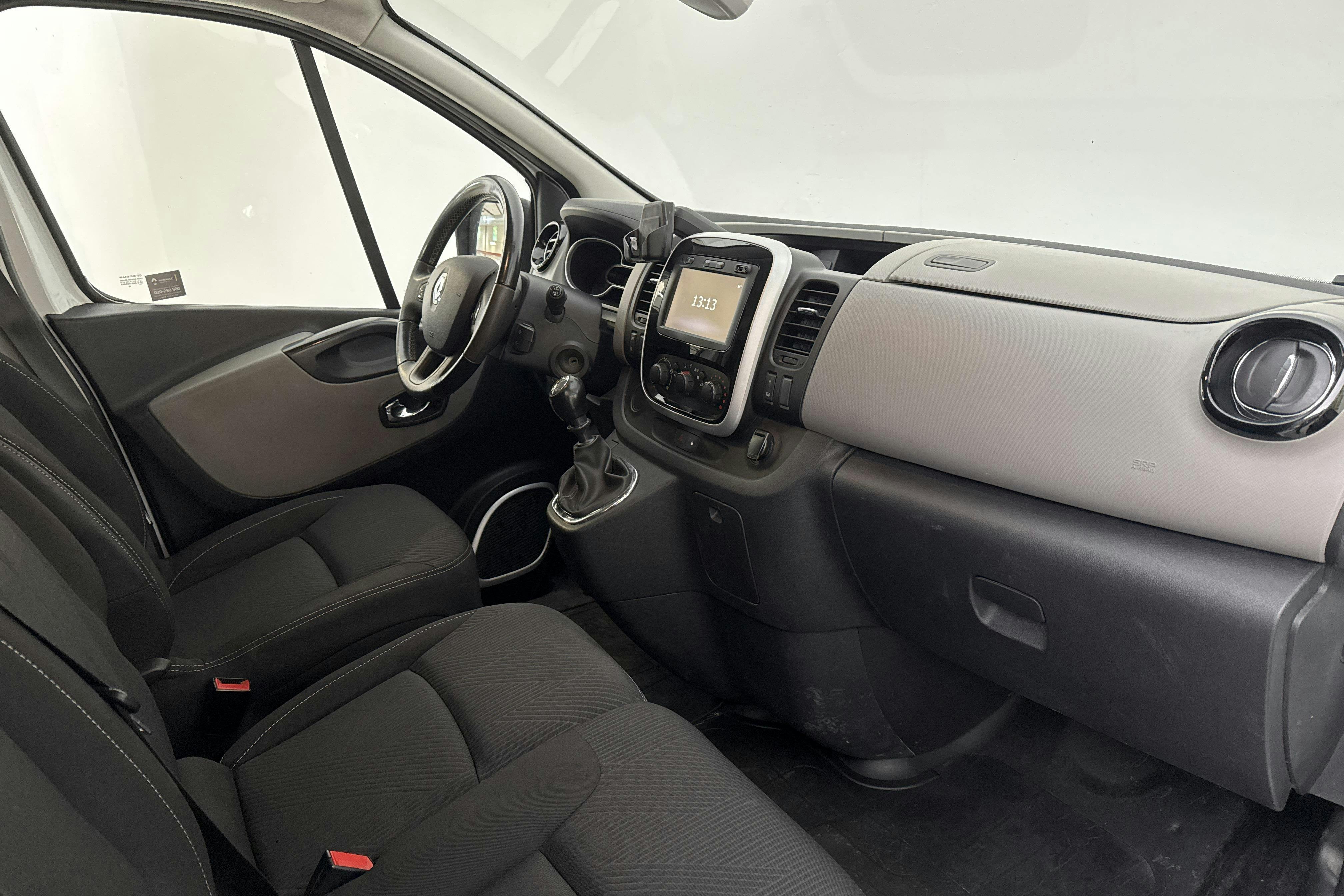 Renault Trafic 1.6 dCi Skåp (125hk) - 12 043 mil - Manuell - vit - 2018