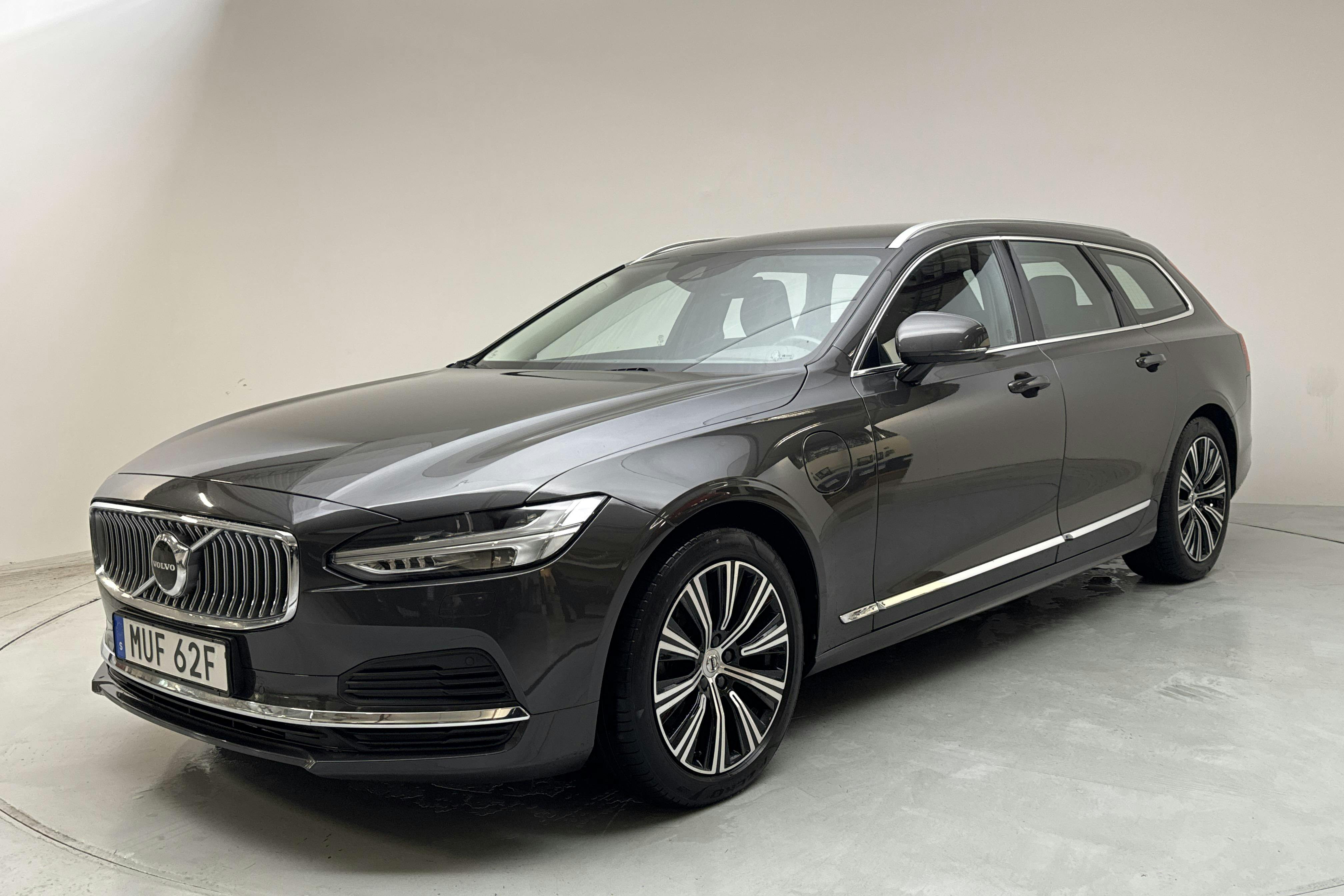 Volvo V90 T6 AWD Twin Engine (340hk) - 7 311 mil - Automat - grå - 2021