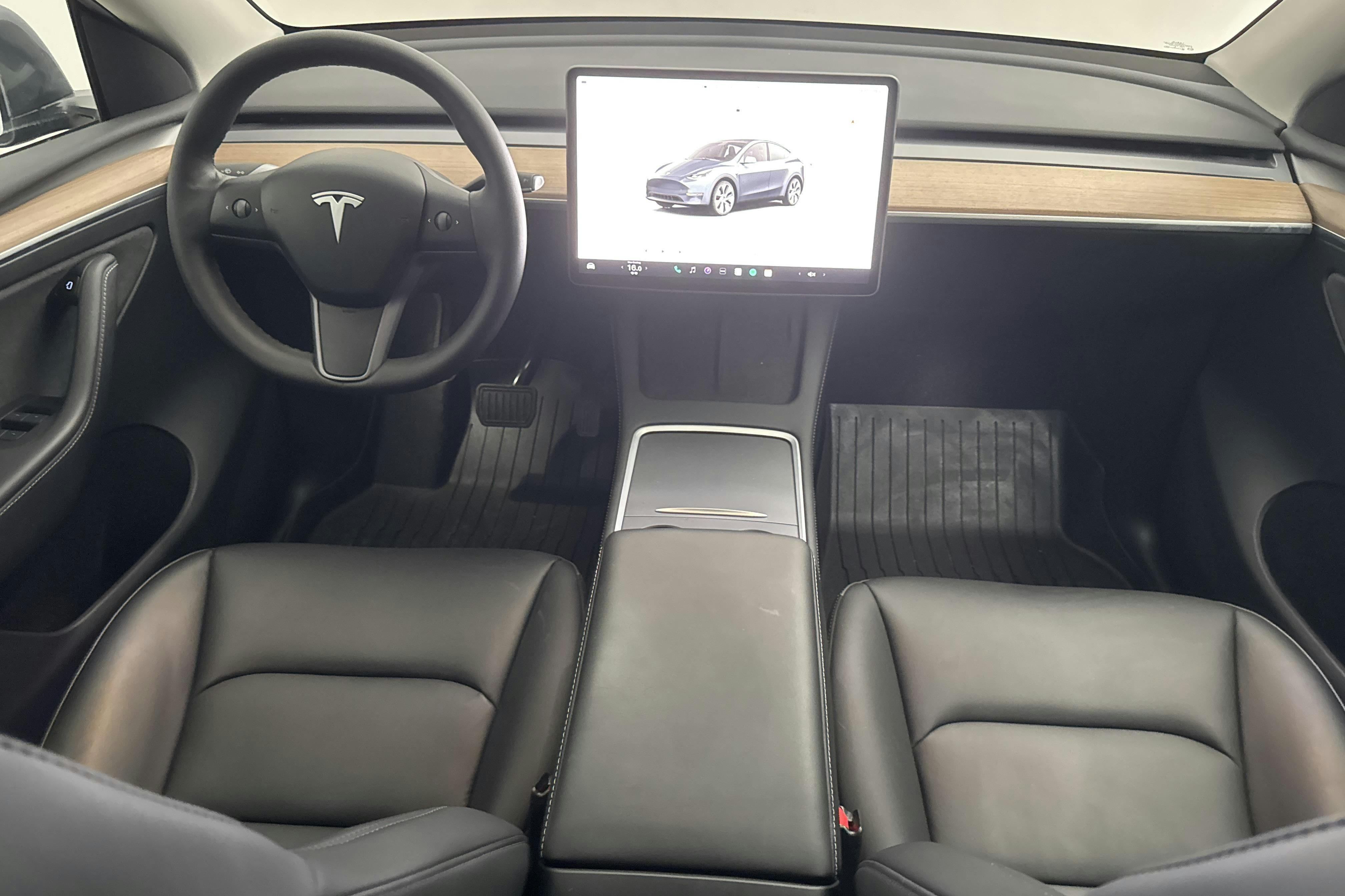 Tesla Model Y Long Range Dual Motor AWD - 4 796 mil - Automat - grå - 2022
