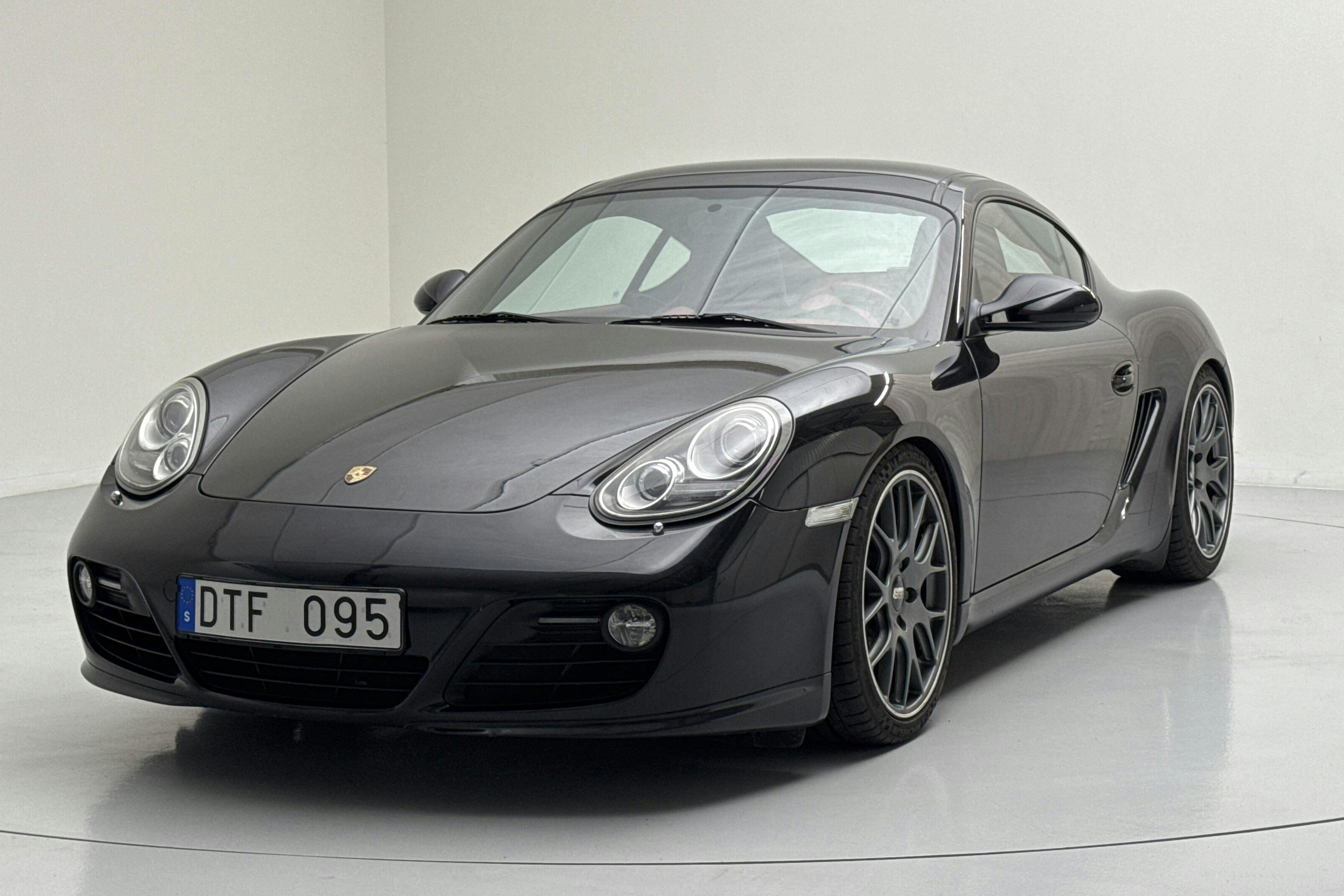 Presentationsfoto 1 av 13: Porsche Cayman 3.4 S (320hk) - 9 799 mil - Automat - svart - 2009