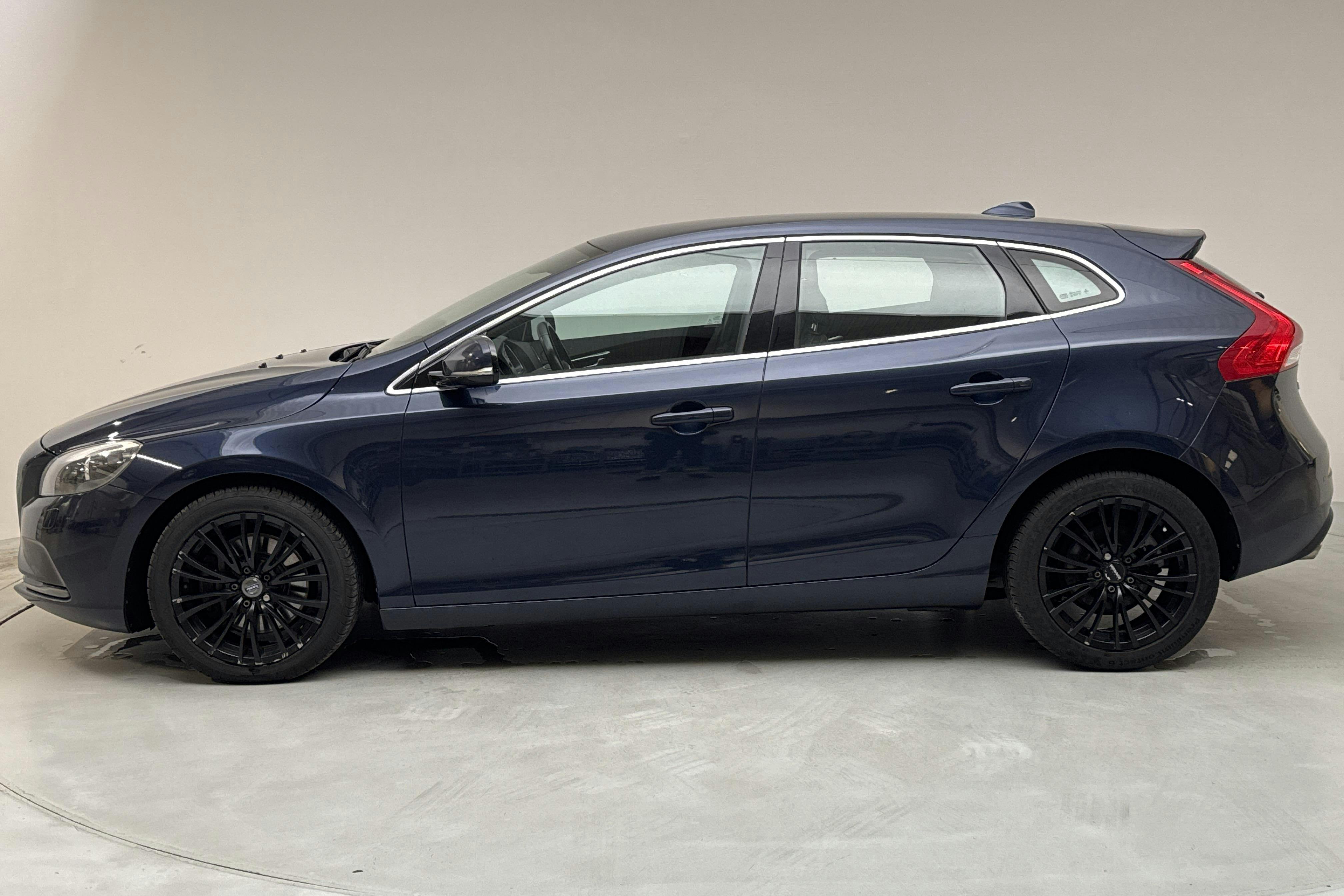 Volvo V40 D3 (150hk) - 14 699 mil - Manuell - blå - 2014