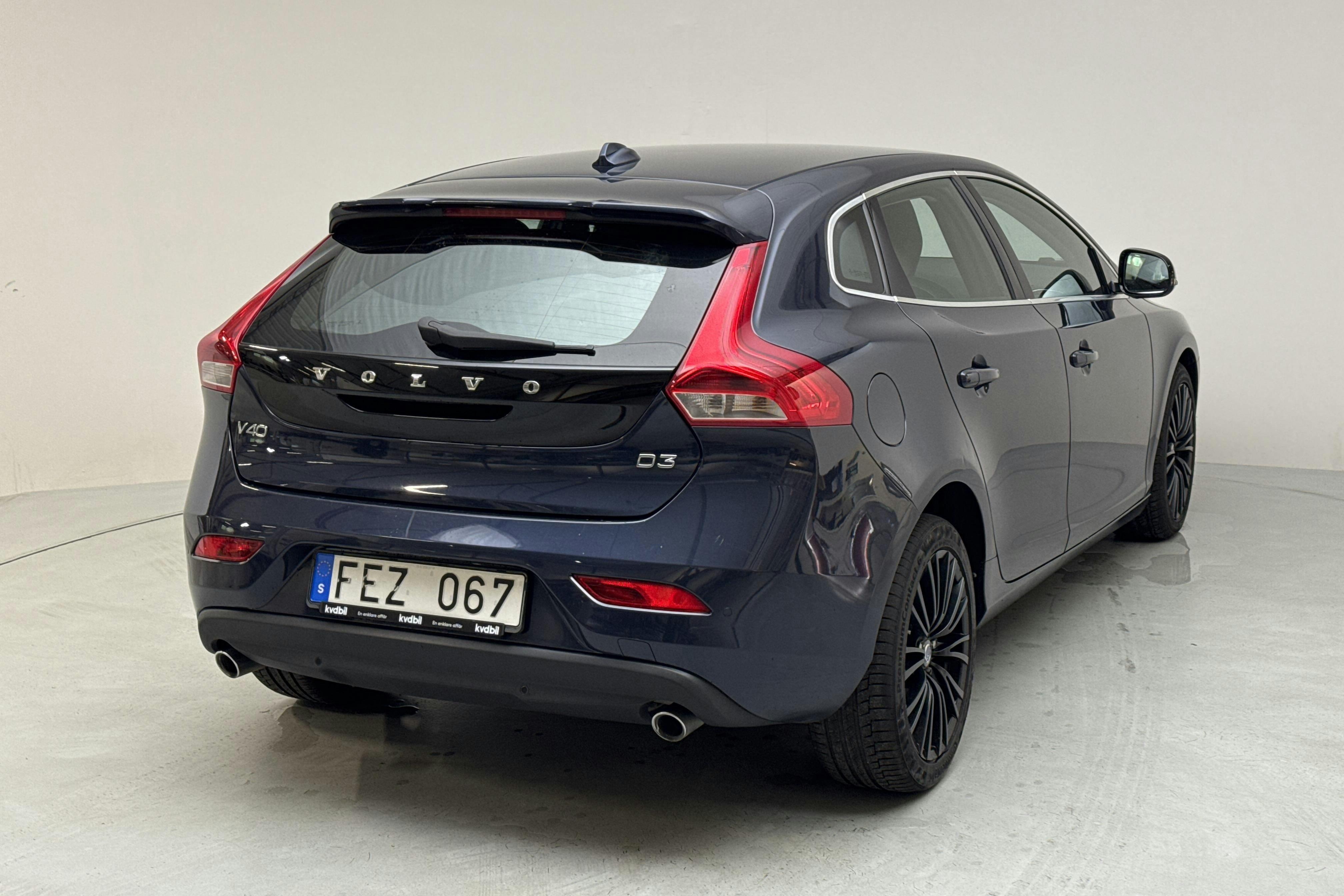 Volvo V40 D3 (150hk) - 14 699 mil - Manuell - blå - 2014