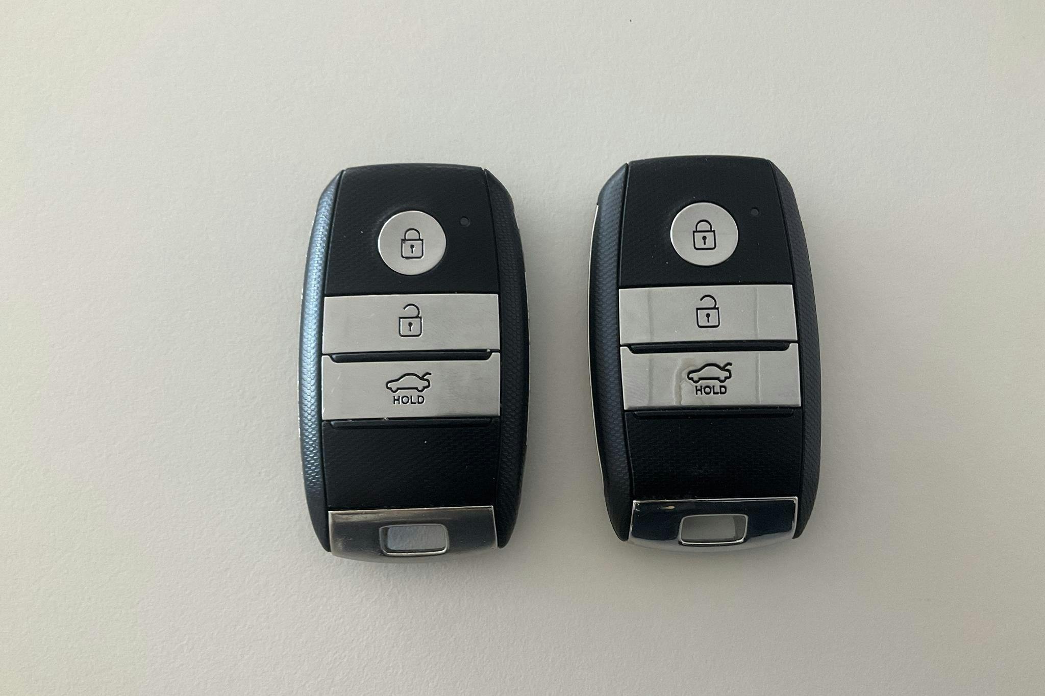 KIA Optima 2.0 GDi Plug-in Hybrid SW (205hk) - 13 081 mil - Automat - vit - 2019
