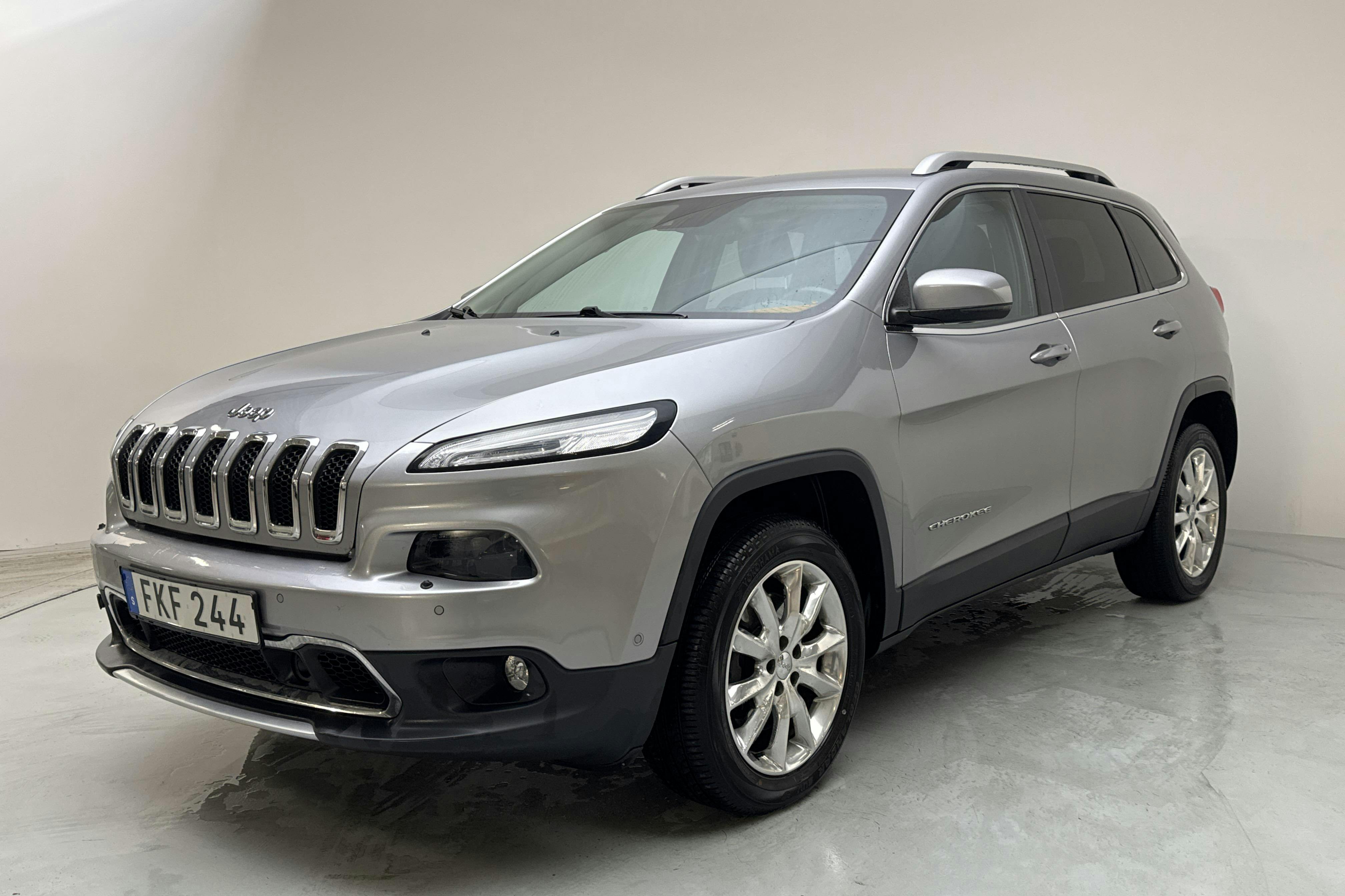 Jeep Cherokee 2.0 MJET AWD (170hk) - 78 640 km - Automaatne - hall - 2014
