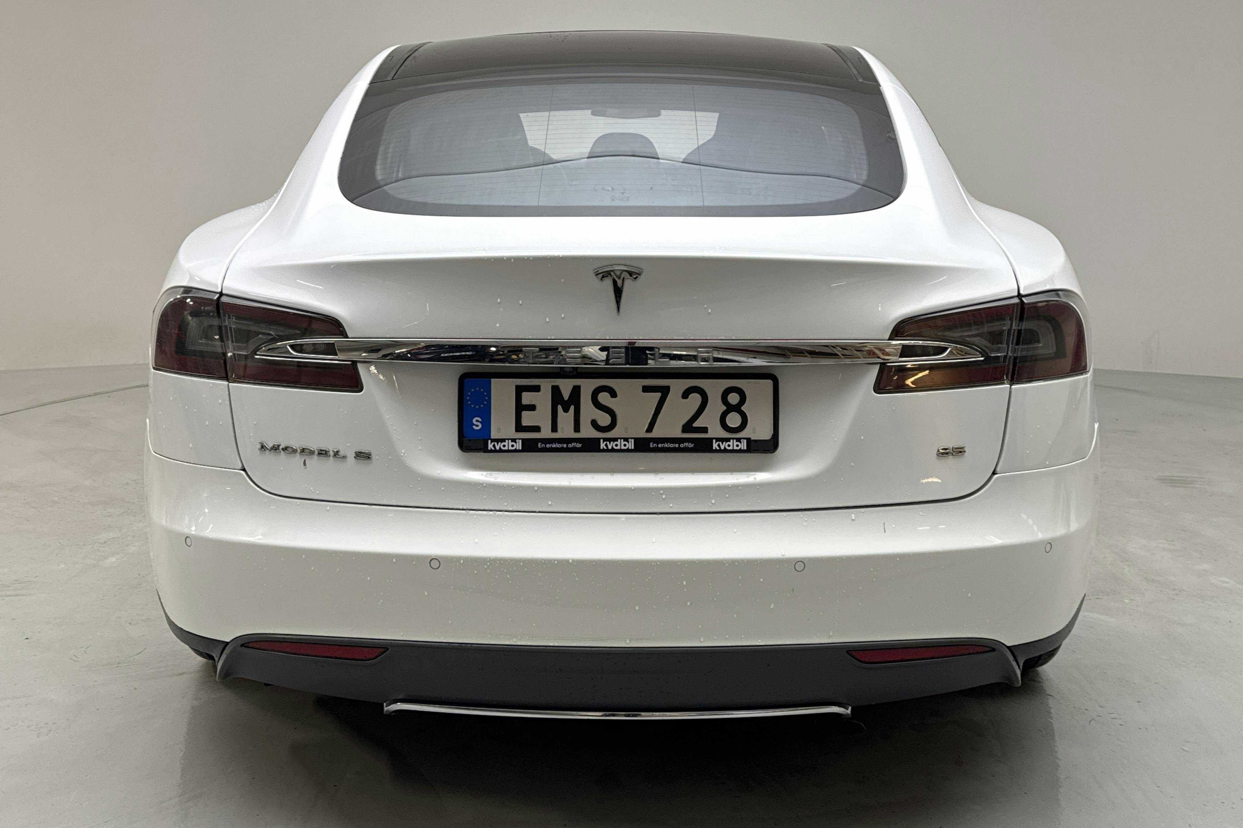 Tesla Model S 85 - 17 219 mil - Automat - vit - 2014