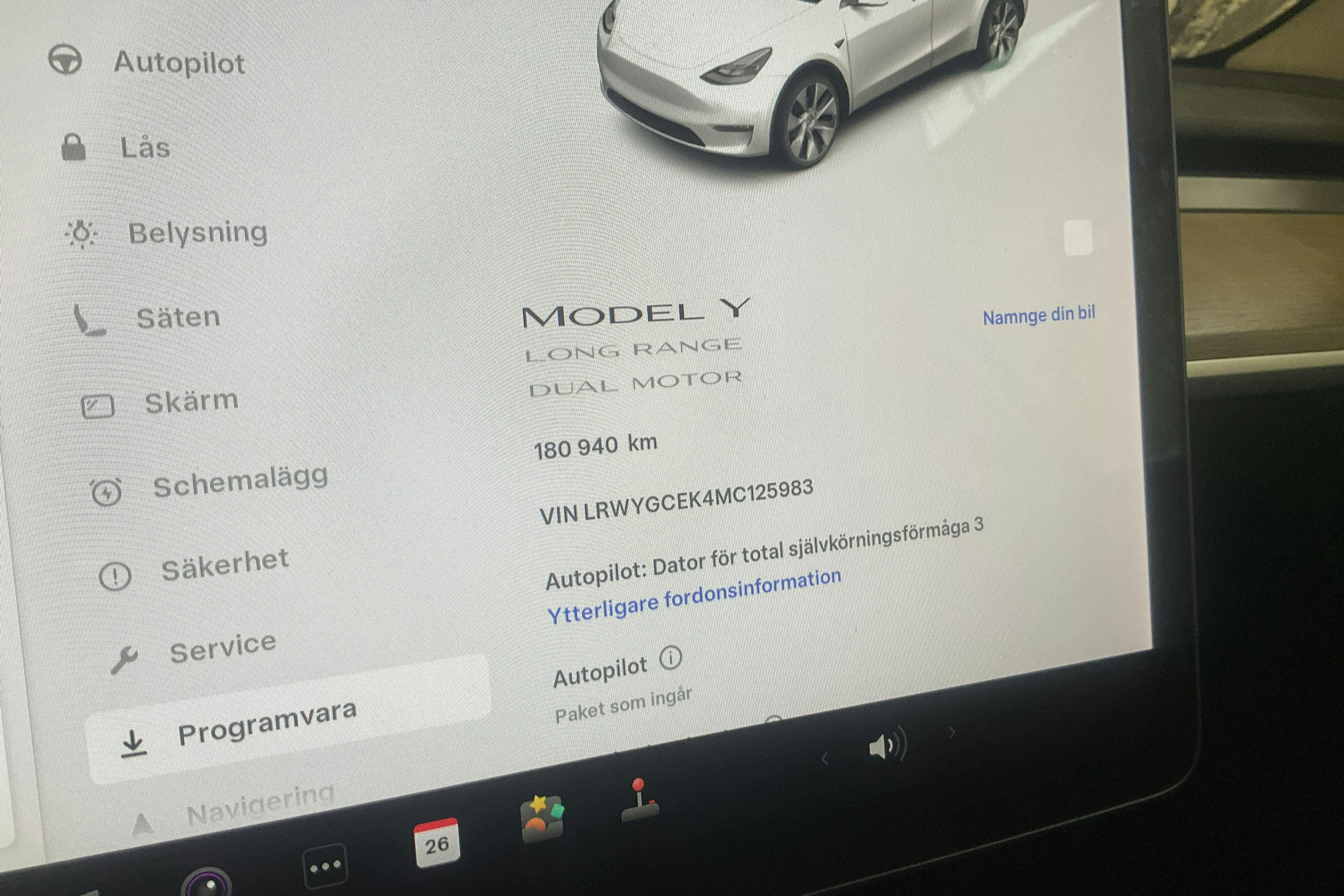 Tesla Model Y Long Range Dual Motor AWD - 18 094 mil - Automat - vit - 2021