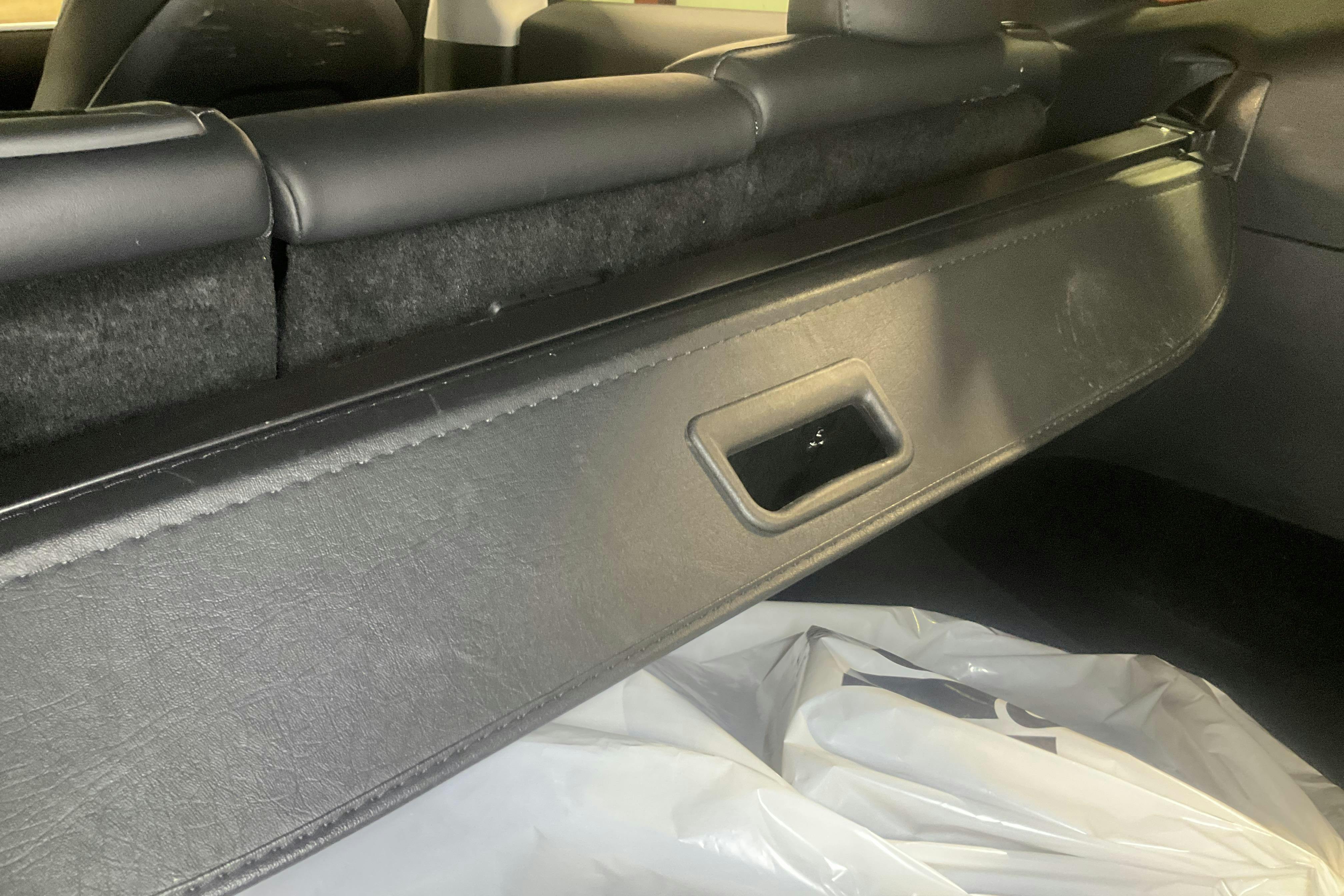 Tesla Model Y Long Range Dual Motor AWD - 18 094 mil - Automat - vit - 2021
