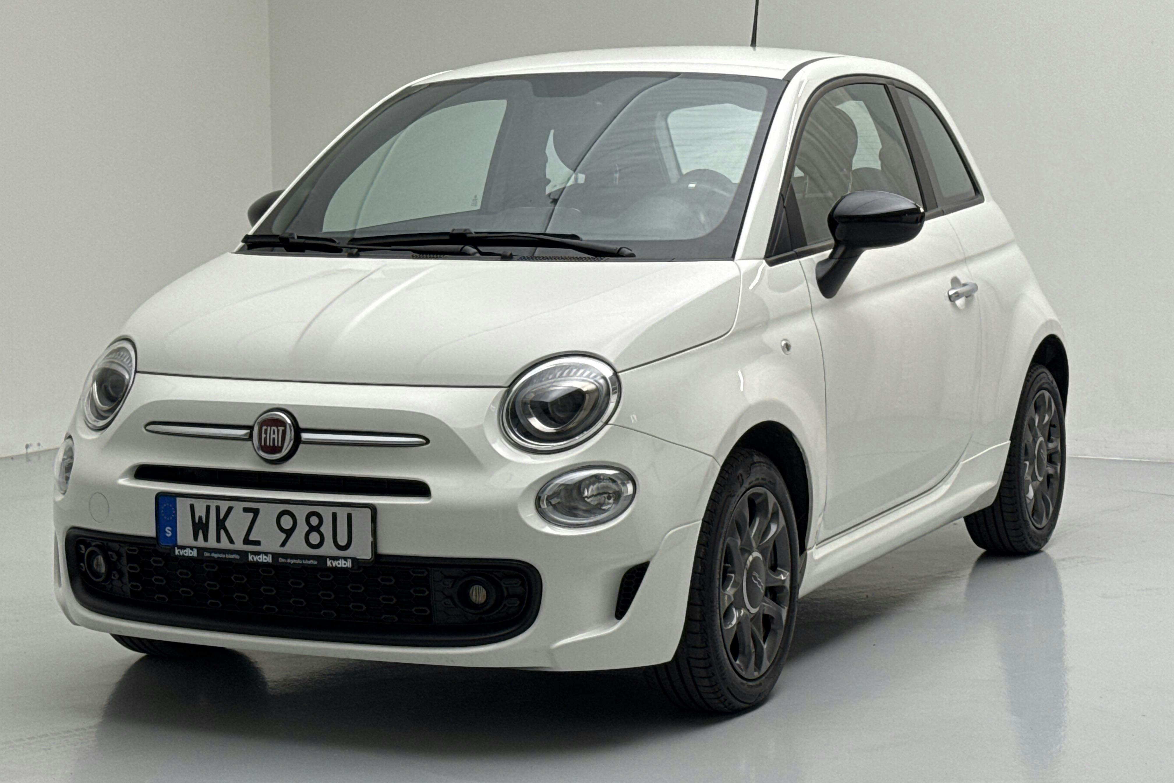 Fiat 500 Hybrid (70hk) - 4 077 mil - Manuell - vit - 2022