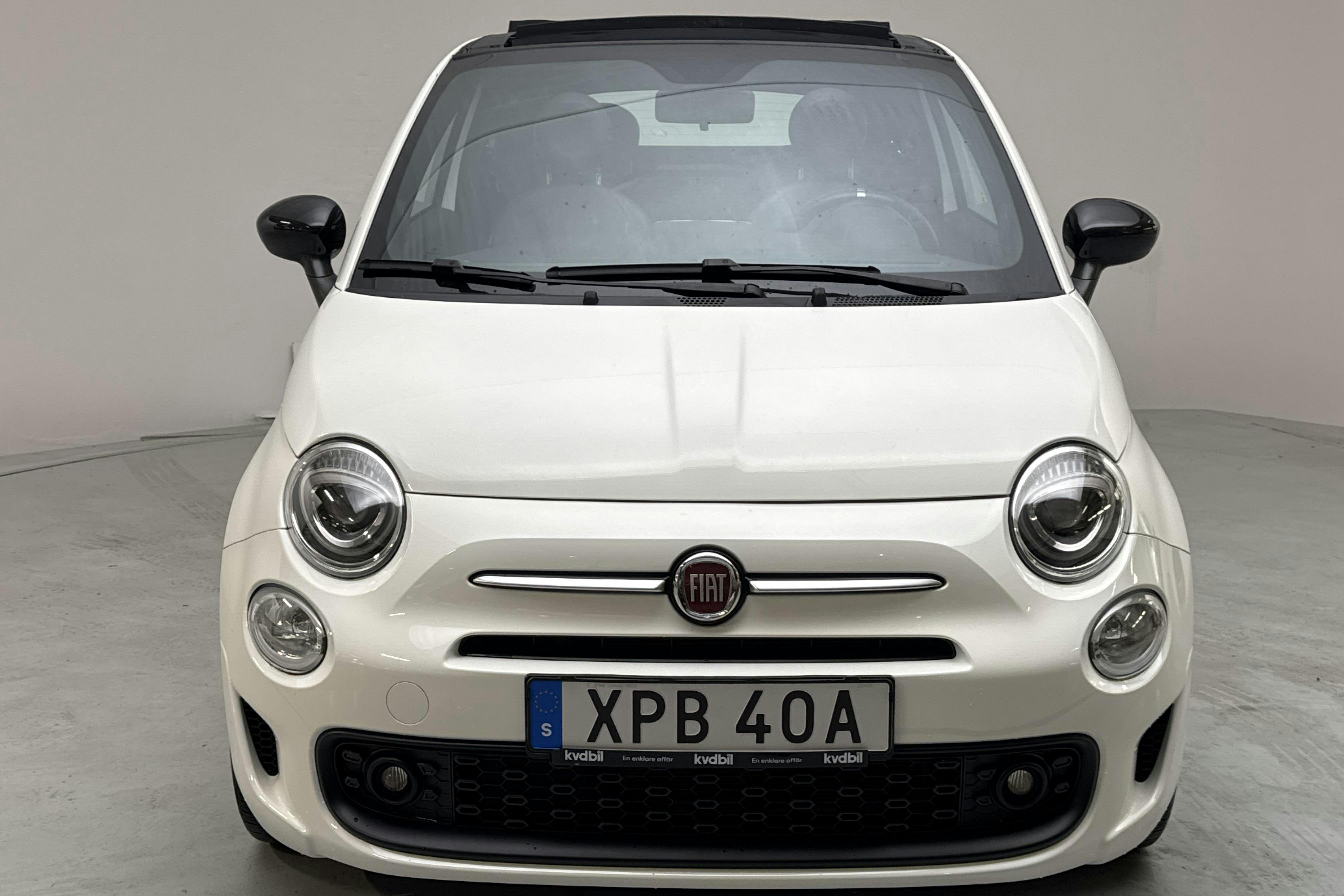 Fiat 500 Hybrid Cab (70hk) - 1 781 mil - Manuell - vit - 2022