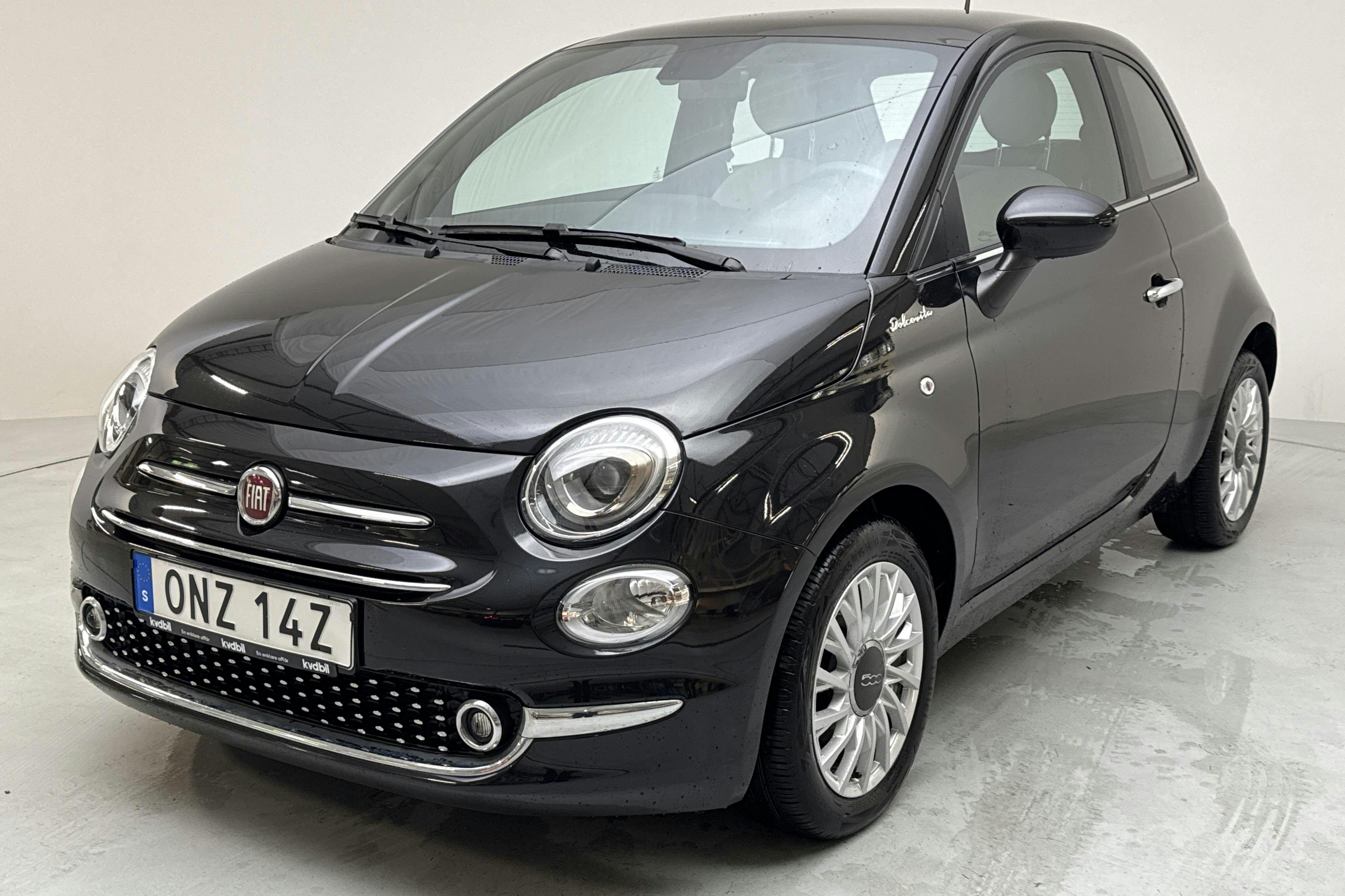 Fiat 500 Hybrid (70hk) - 2 217 mil - Manuell - svart - 2022