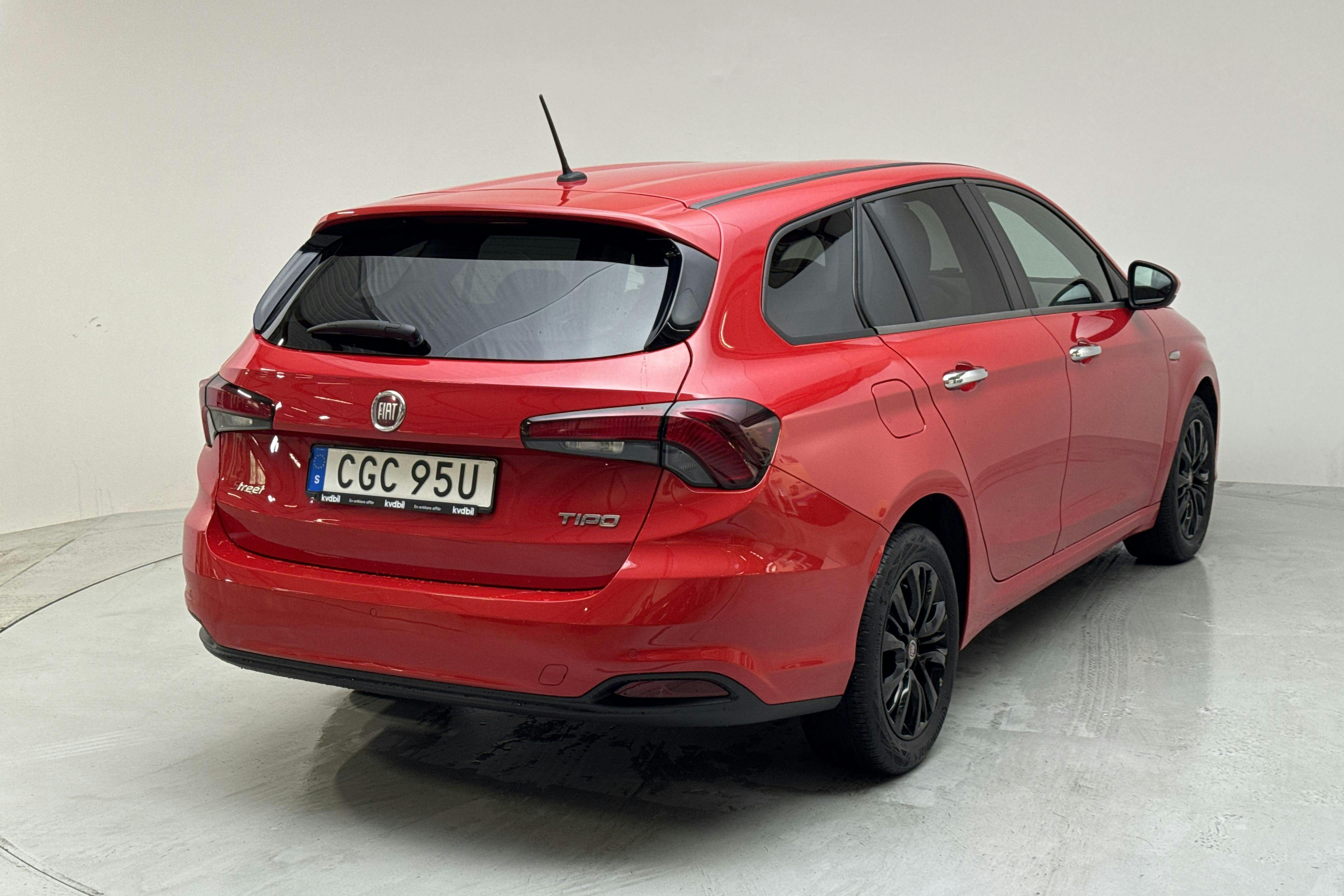 Fiat Tipo 1.4 Kombi (95hk) - 76 980 km - Manual - red - 2020