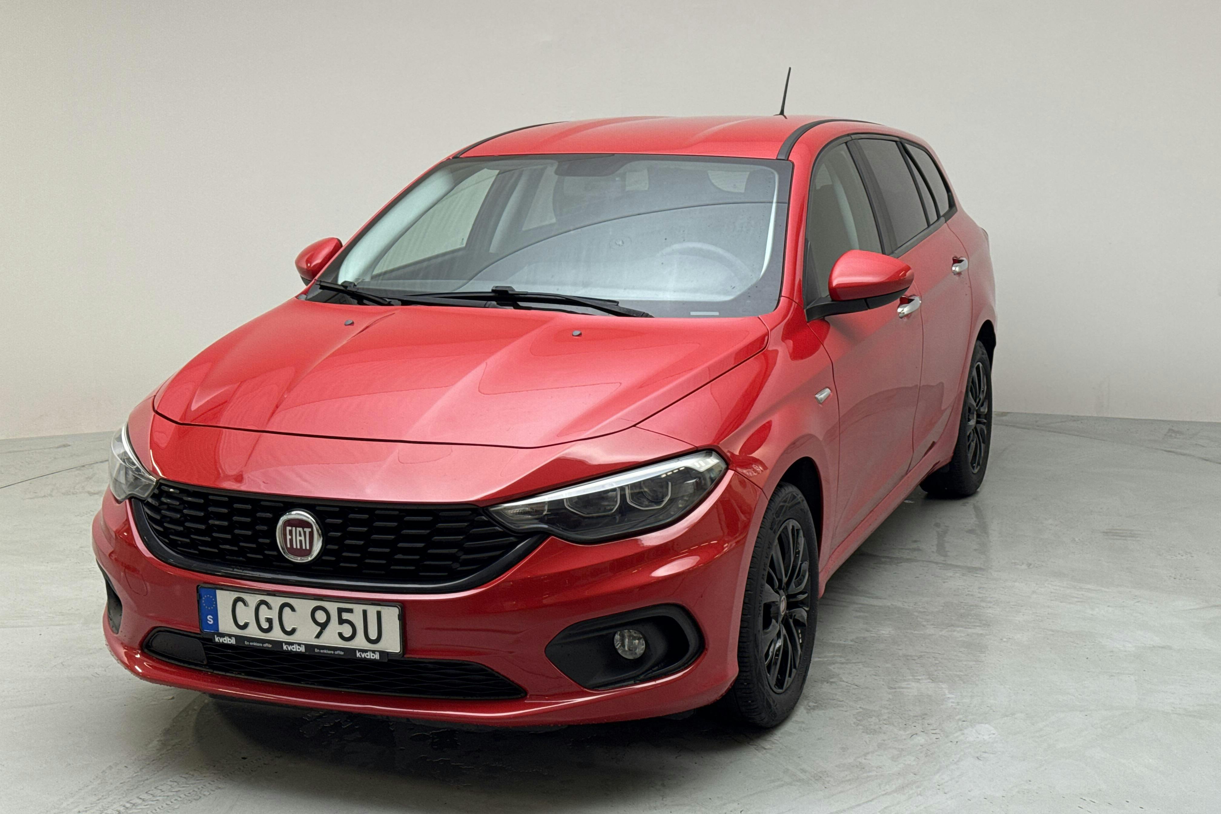 Fiat Tipo 1.4 Kombi (95hk) - 76 980 km - Manual - red - 2020
