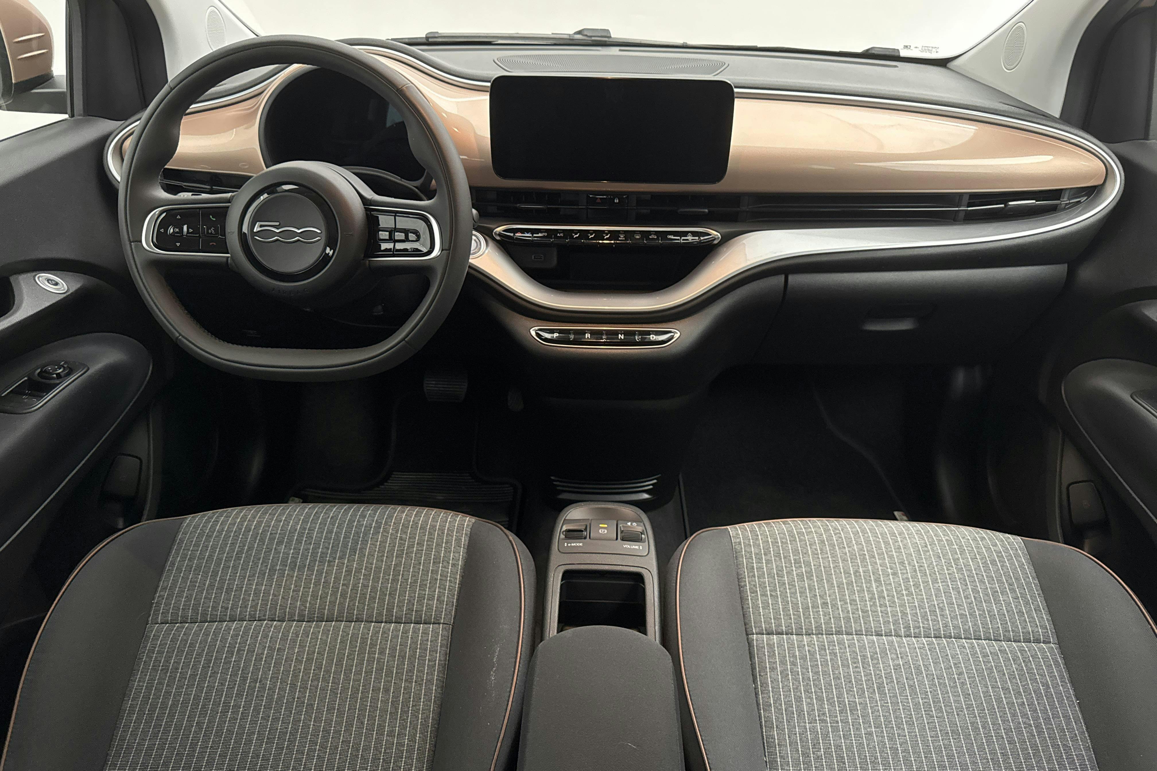 Fiat 500e (118hk) - 27 350 km - Automaatne - punane - 2022