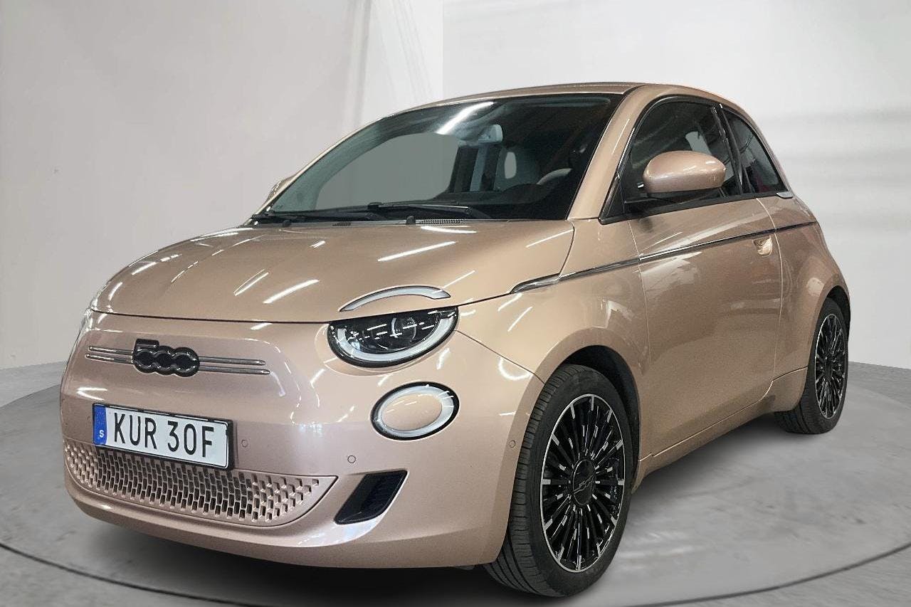 Fiat 500e 3+1 (118hk) - 3 121 mil - Manuell - röd - 2021