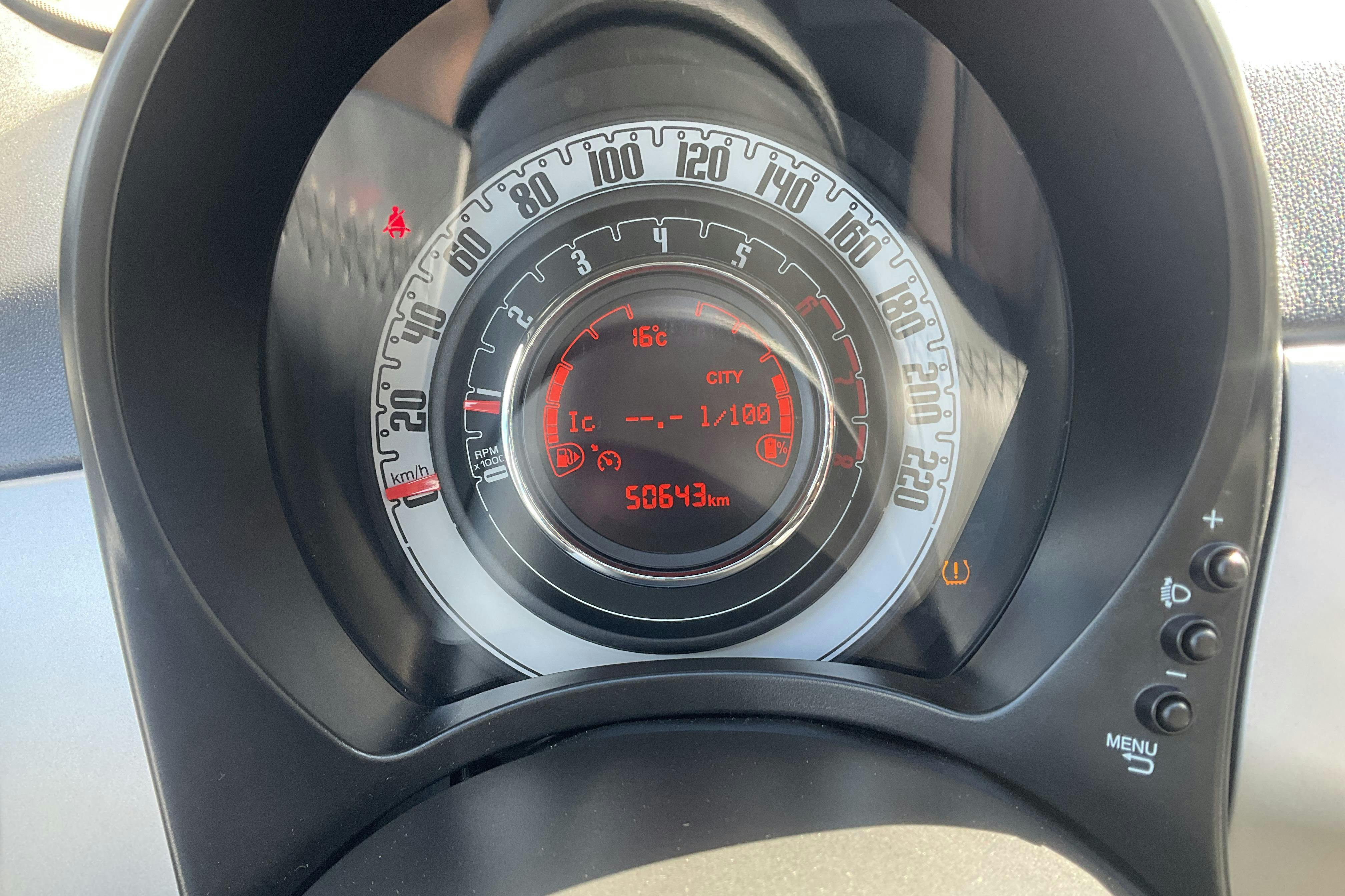 Fiat 500 Hybrid (70hk) - 50 640 km - Manual - gray - 2022