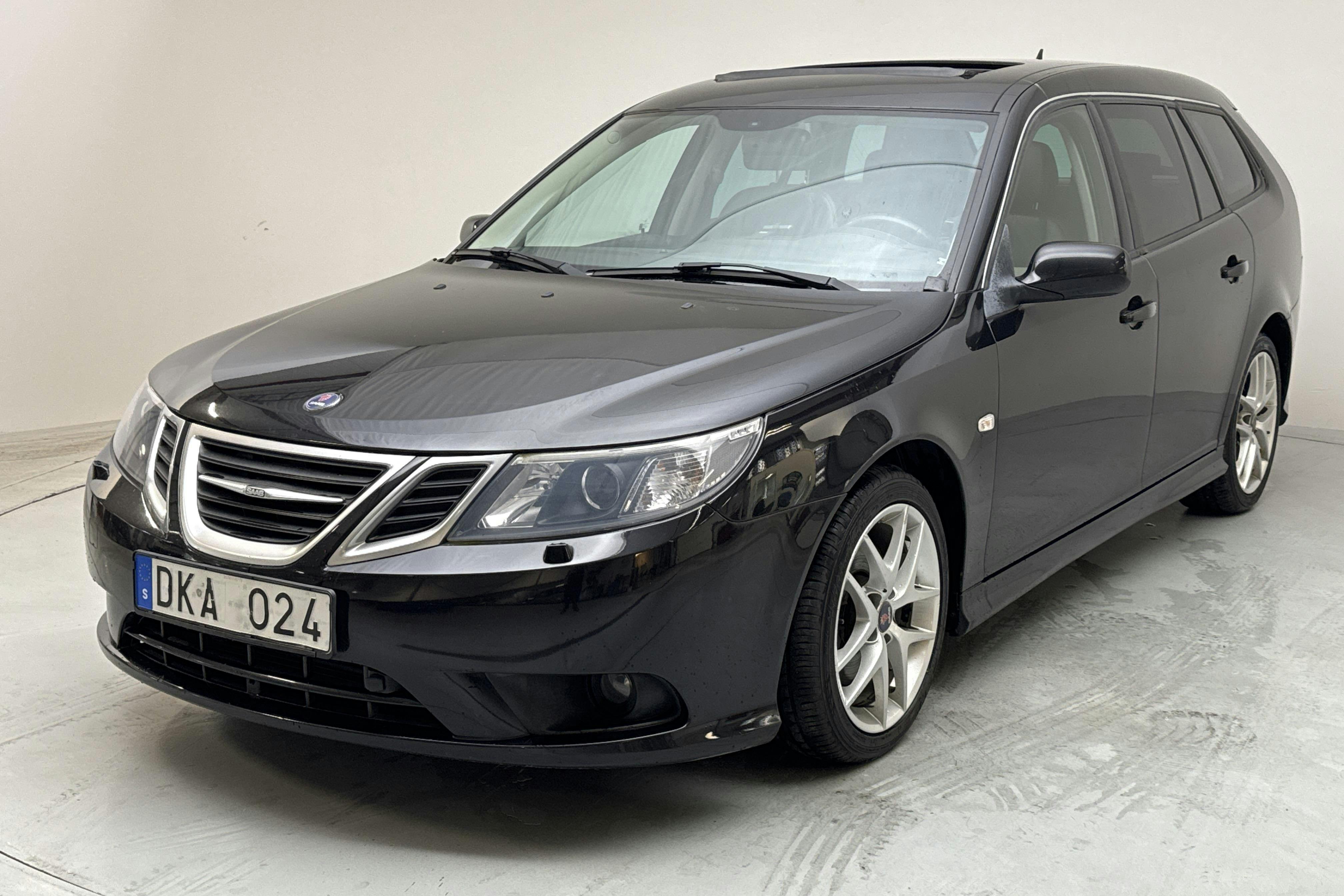 Saab 9-3 2.0t BioPower SportCombi (175hk) - 172 910 km - Automatyczna - czarny - 2008