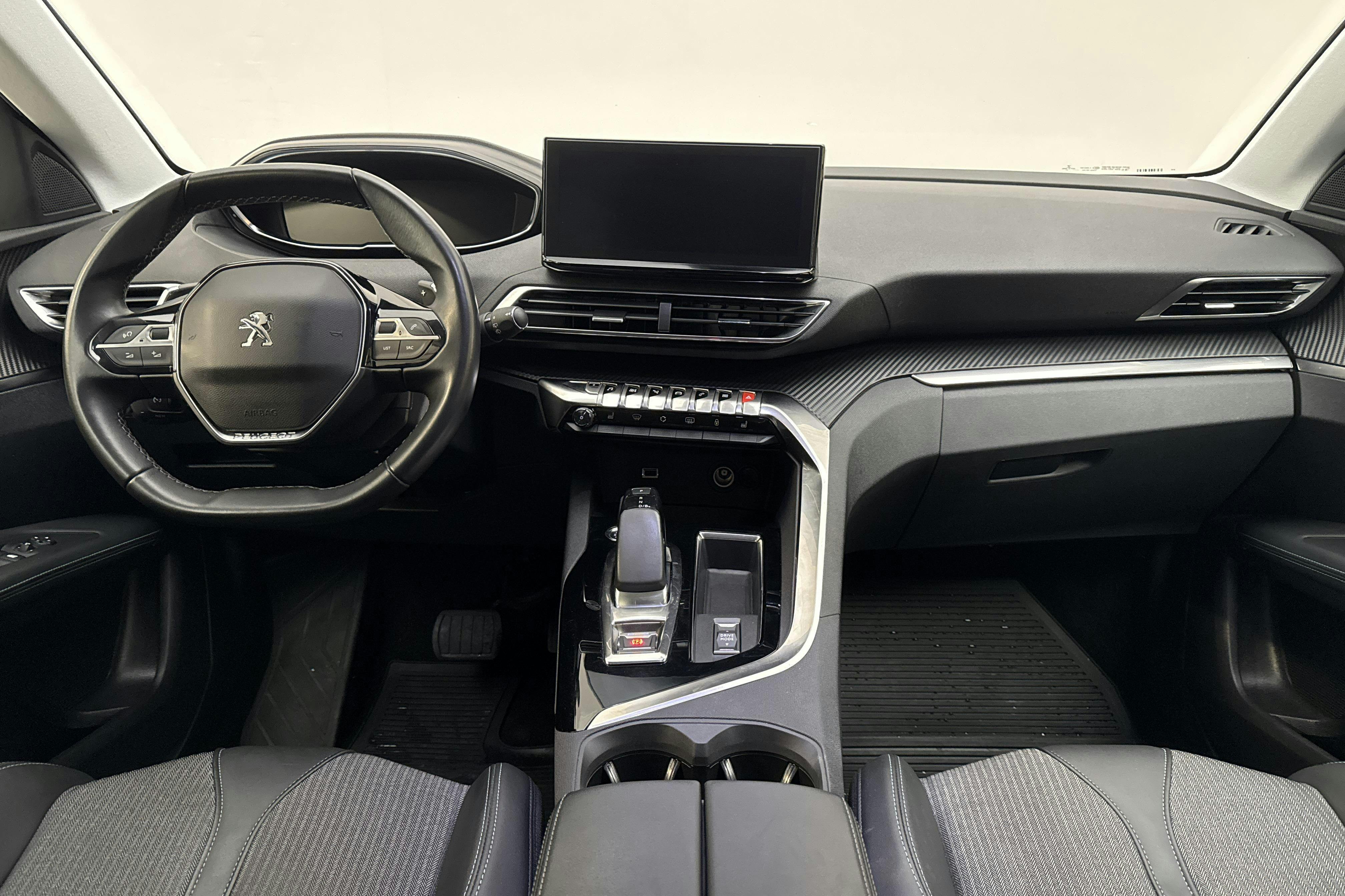 Peugeot 3008 1.6 Plug-in Hybrid (225hk) - 71 460 km - Automaatne - must - 2021