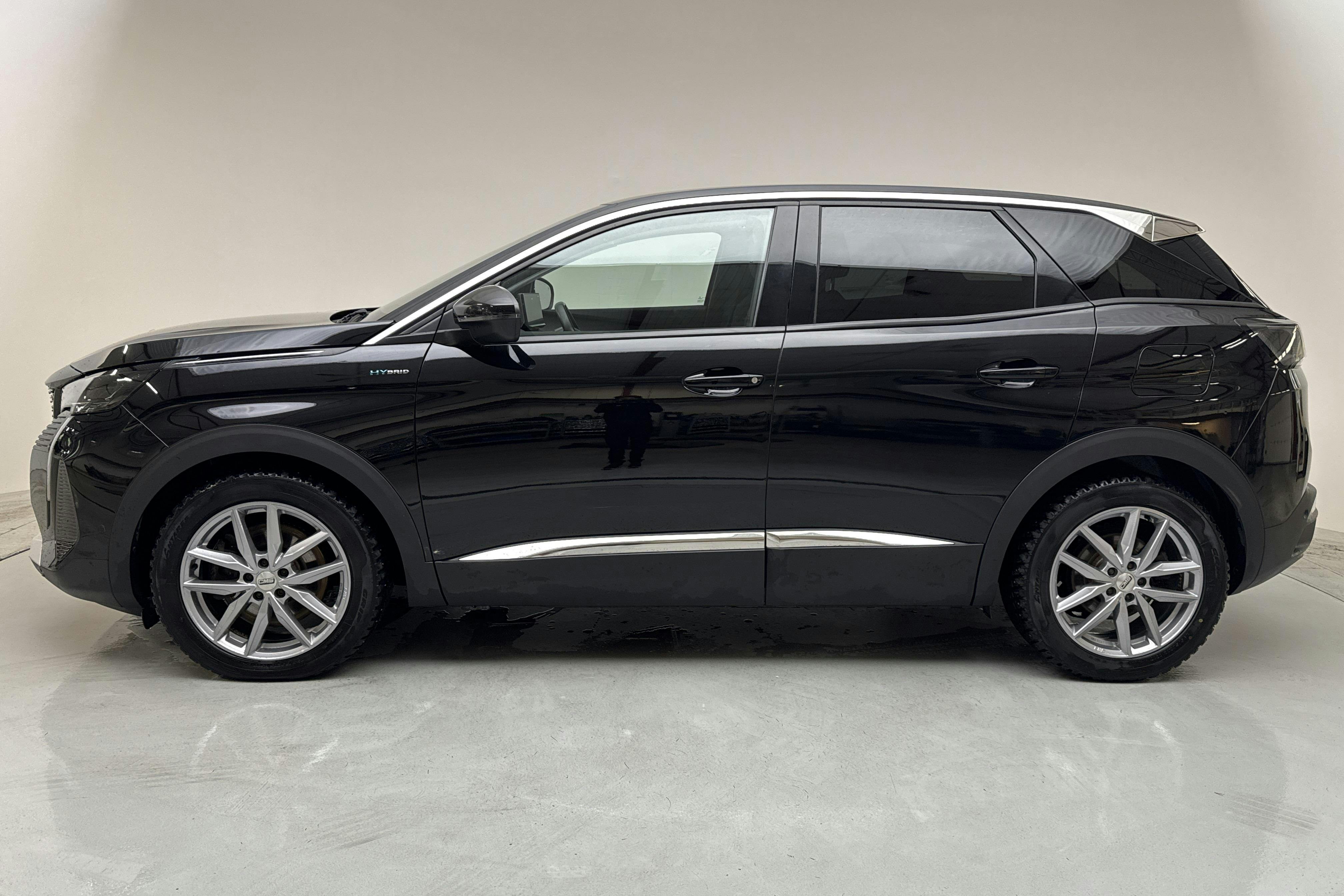 Esitlusfoto 2 aadressil 16: Peugeot 3008 1.6 Plug-in Hybrid (225hk) - 71 460 km - Automaatne - must - 2021