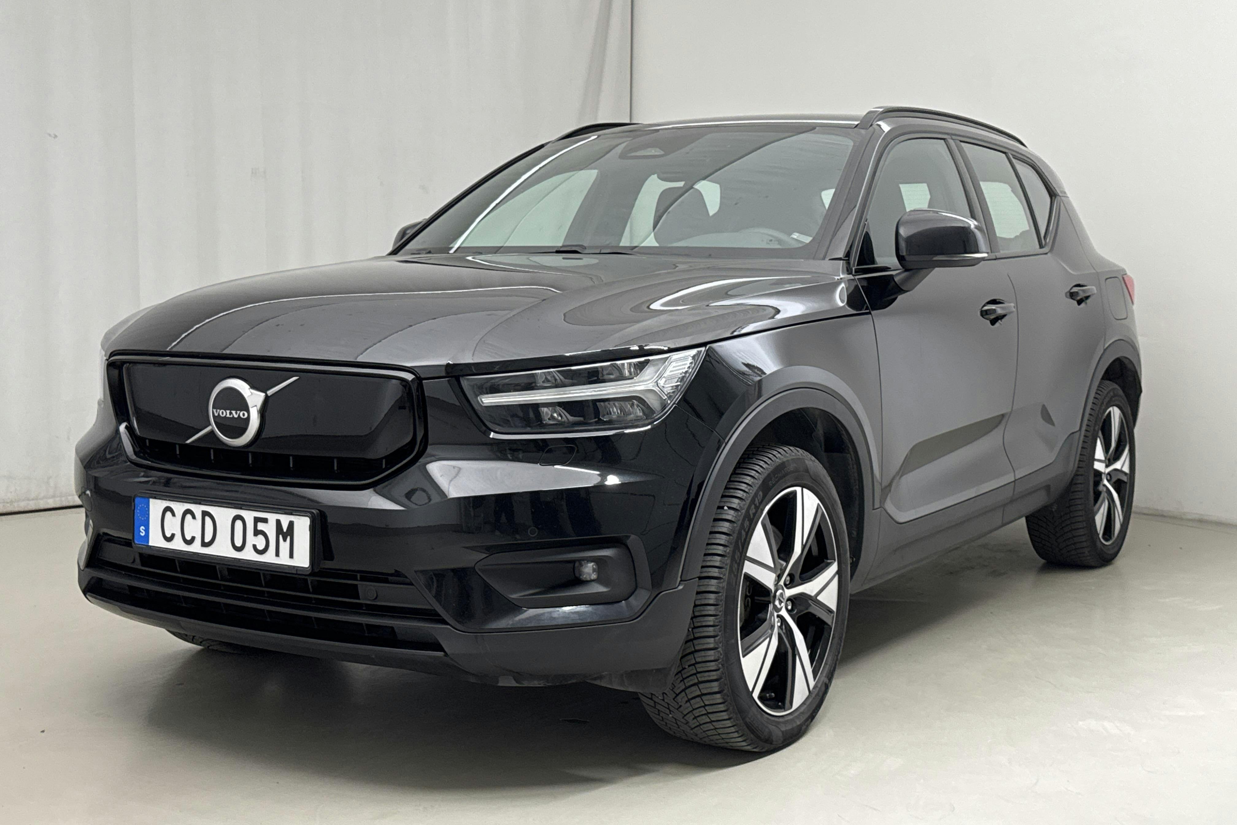 Volvo XC40 P6 Recharge (231hk) - 9 746 mil - Automat - svart - 2022