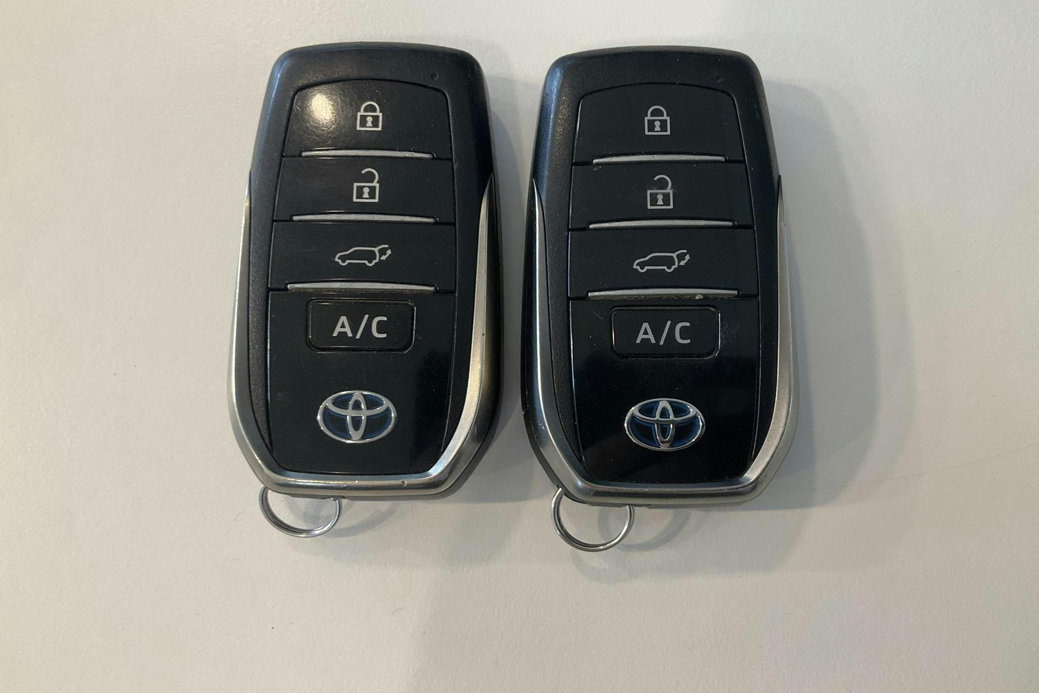 Toyota RAV4 2.5 Plug-in Hybrid AWD (306hk) - 11 080 mil - Automat - grå - 2021