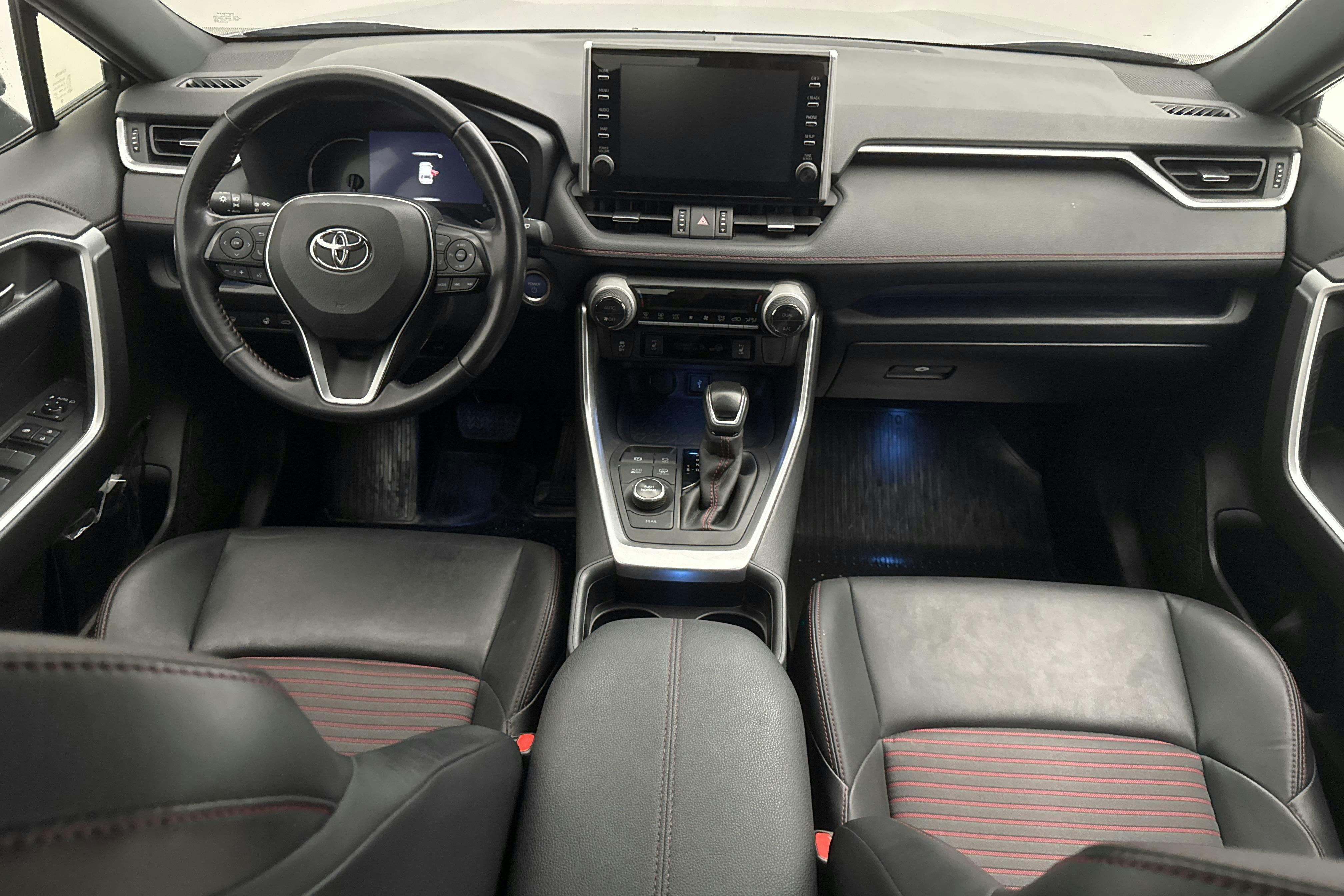 Toyota RAV4 2.5 Plug-in Hybrid AWD (306hk) - 11 080 mil - Automat - grå - 2021