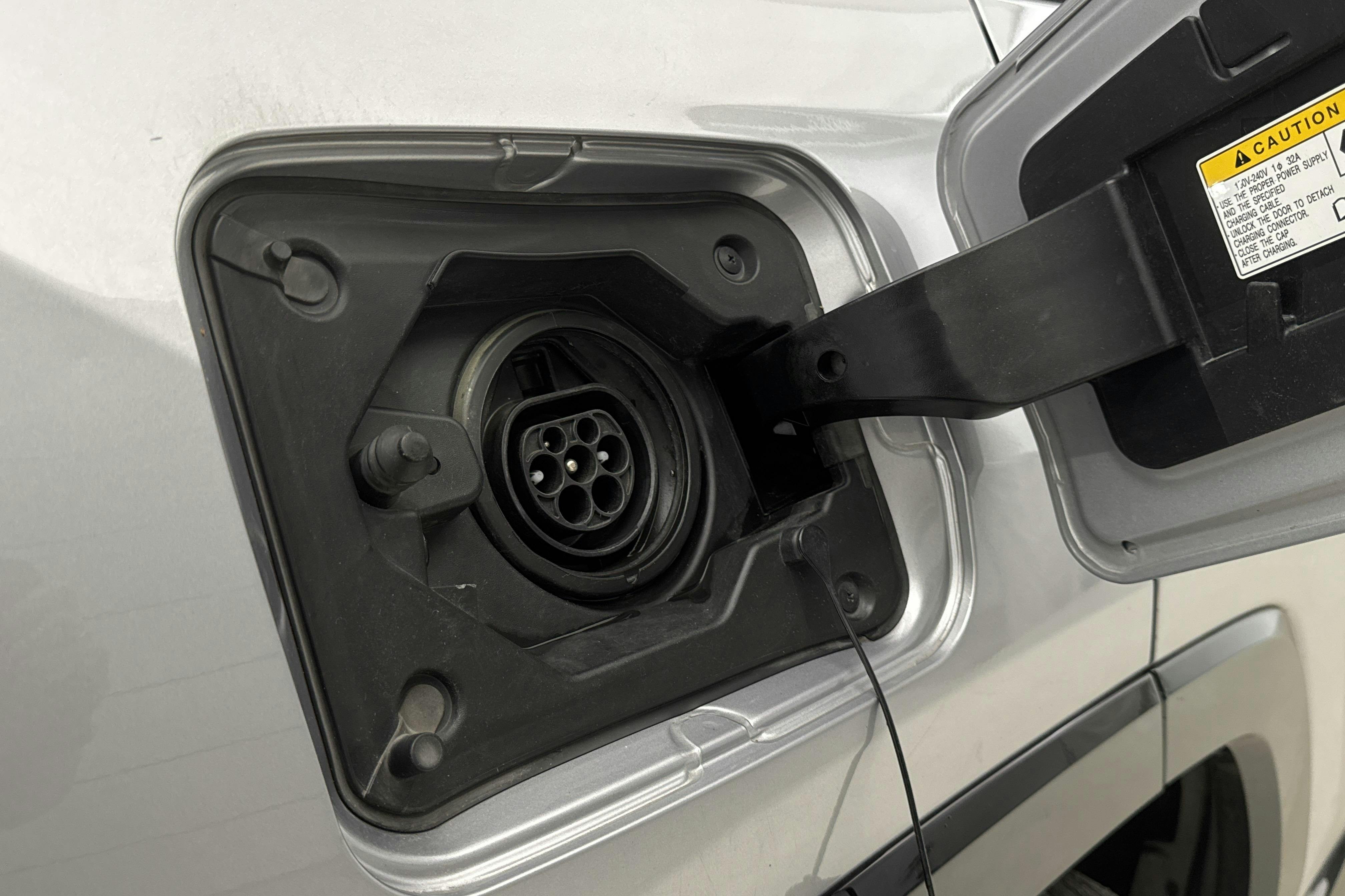 Toyota RAV4 2.5 Plug-in Hybrid AWD (306hk) - 11 080 mil - Automat - grå - 2021