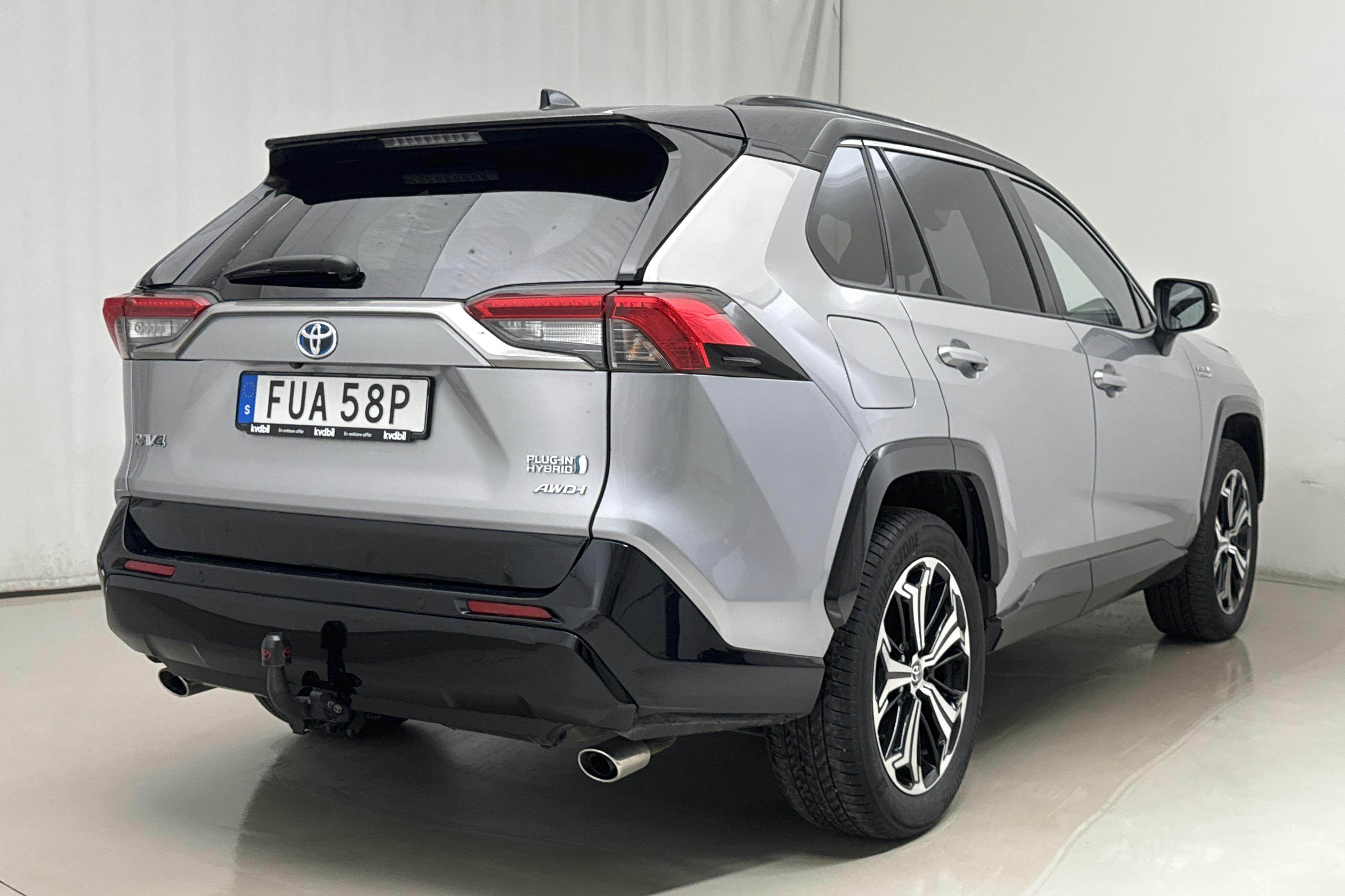 Toyota RAV4 2.5 Plug-in Hybrid AWD (306hk) - 11 080 mil - Automat - grå - 2021