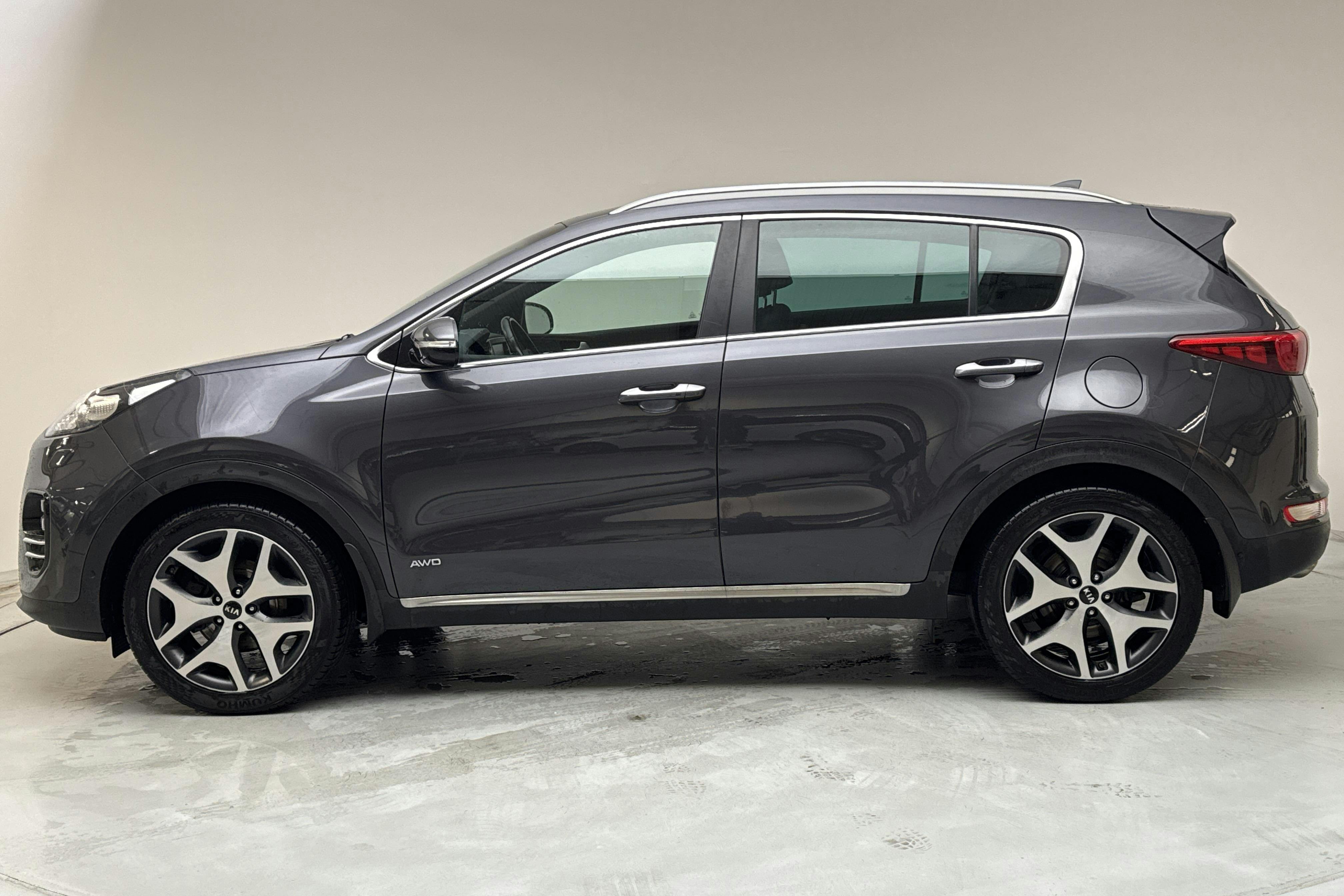 KIA Sportage 1.6 T-GDI AWD (177hk) - 9 726 mil - Automat - grå - 2017