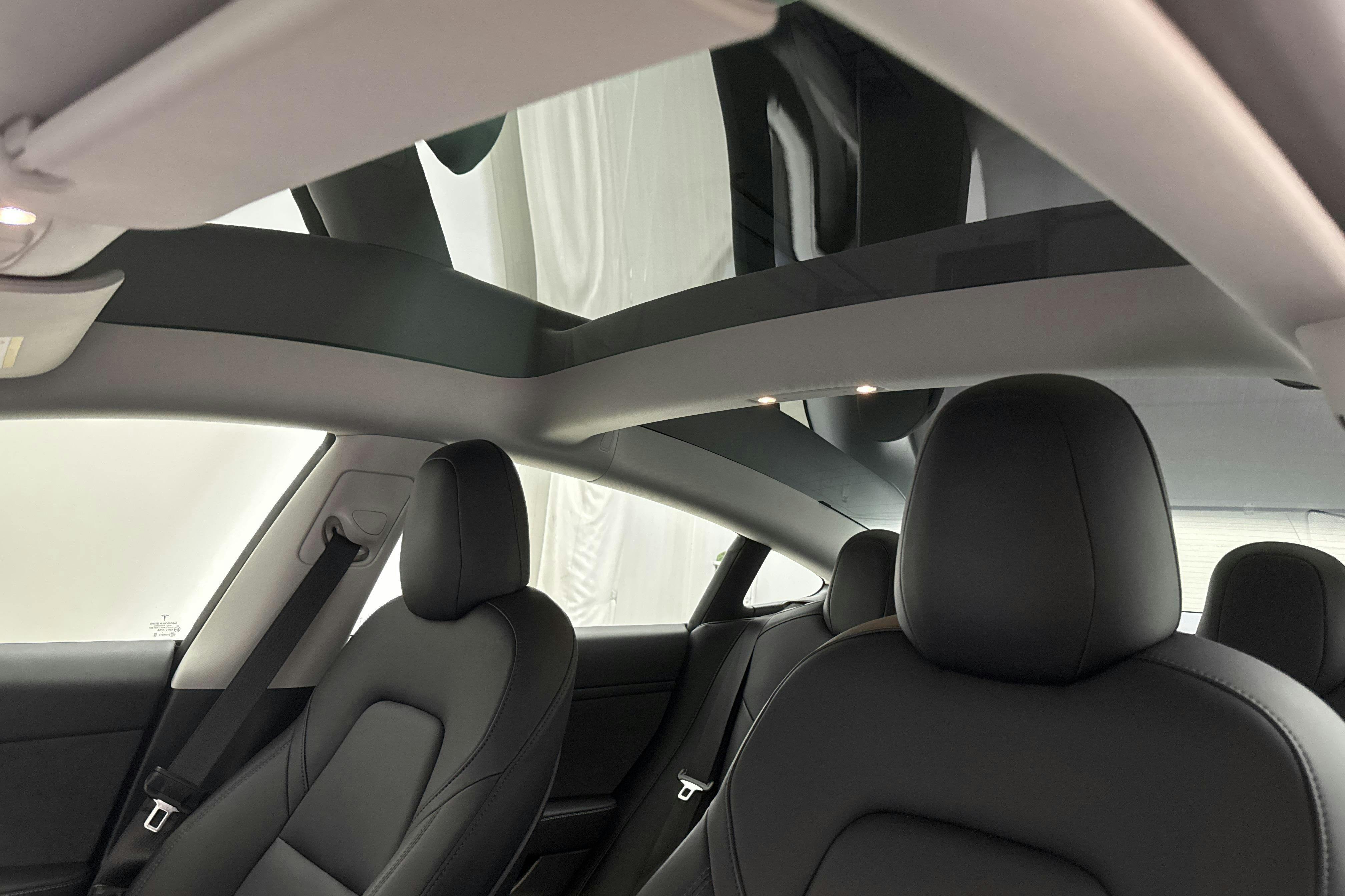 Tesla Model 3 Long Range Dual Motor AWD - 1 879 mil - Automat - grå - 2021