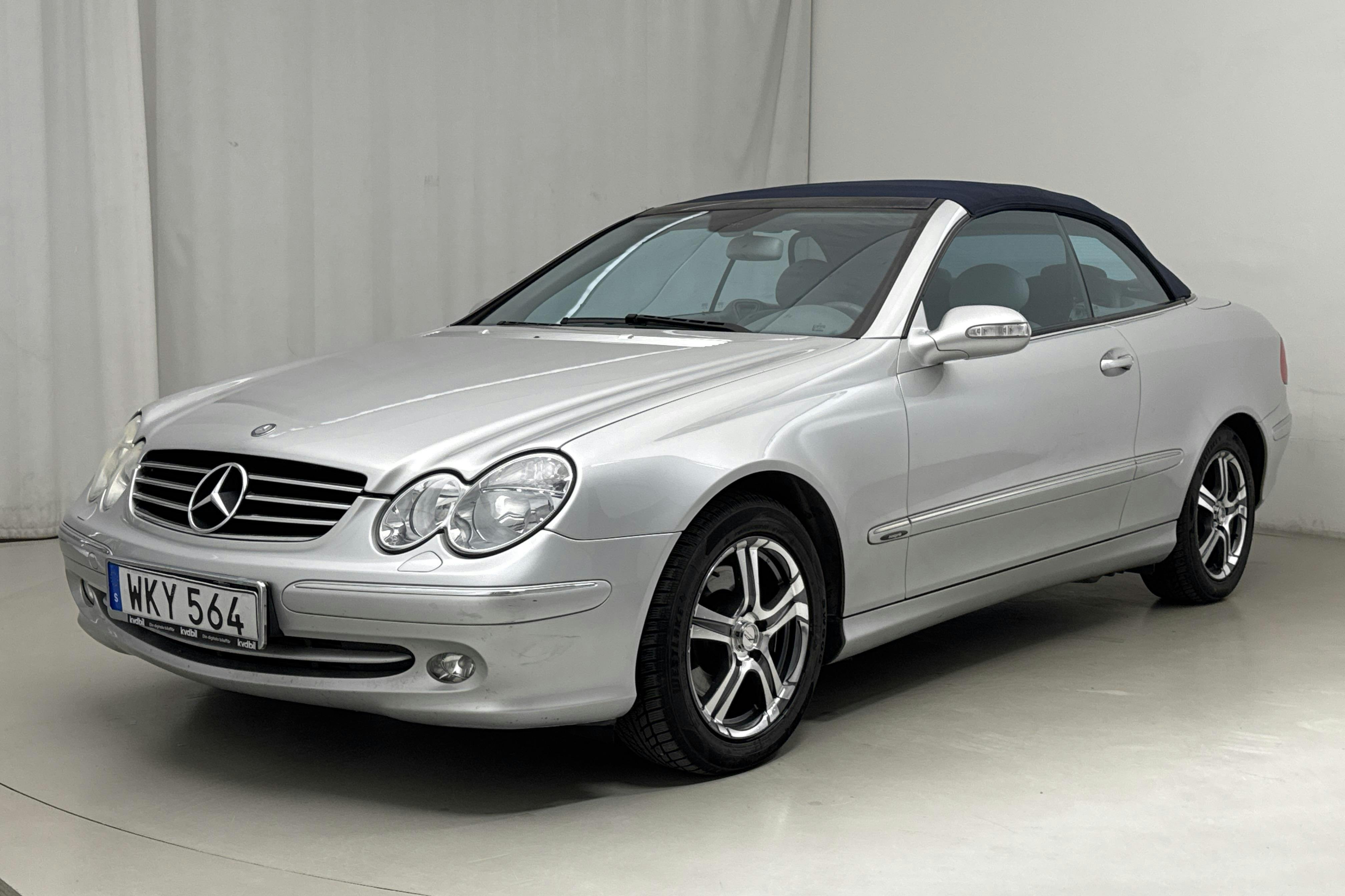 Mercedes CLK 200 Kompressor Cabriolet (163hk) - 131 100 km - Automatic - silver - 2005