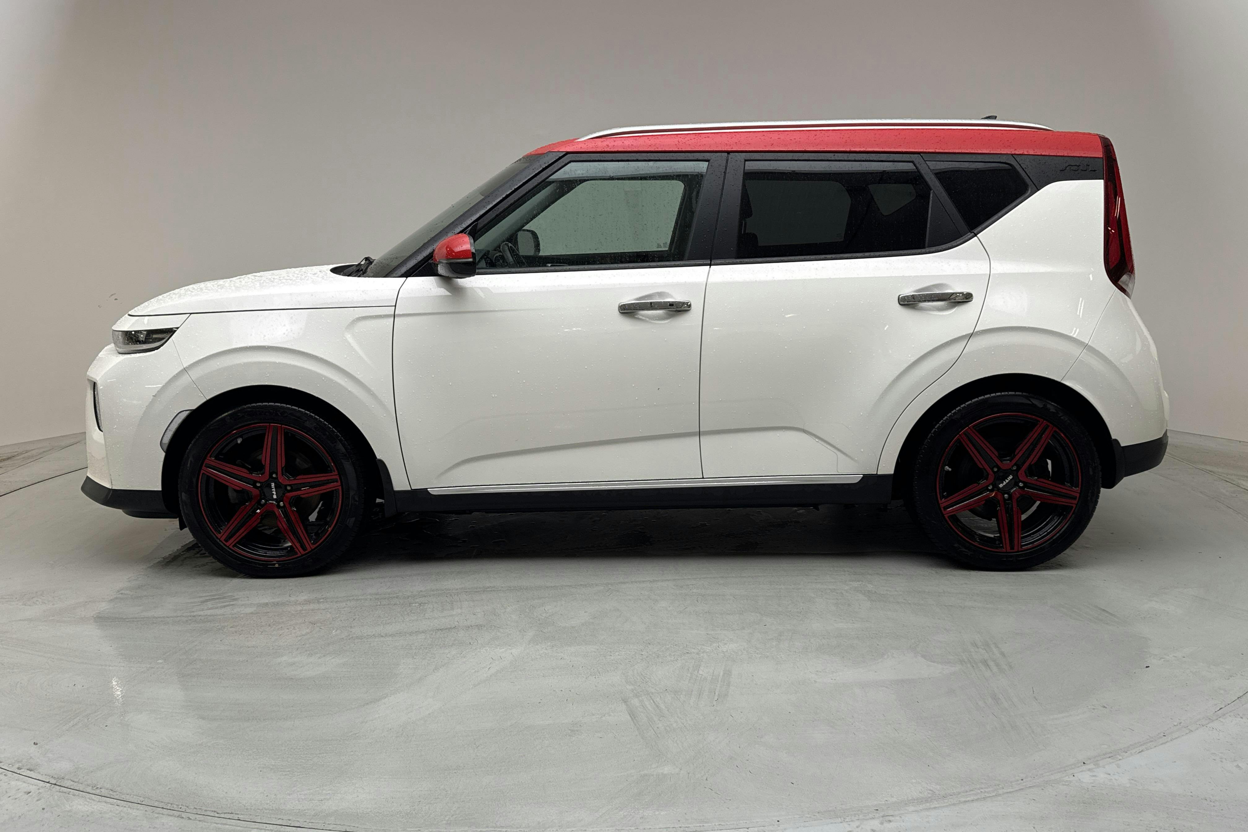 KIA e-Soul Long Range 64 kWh (204hk) - 9 963 mil - Automat - vit - 2019