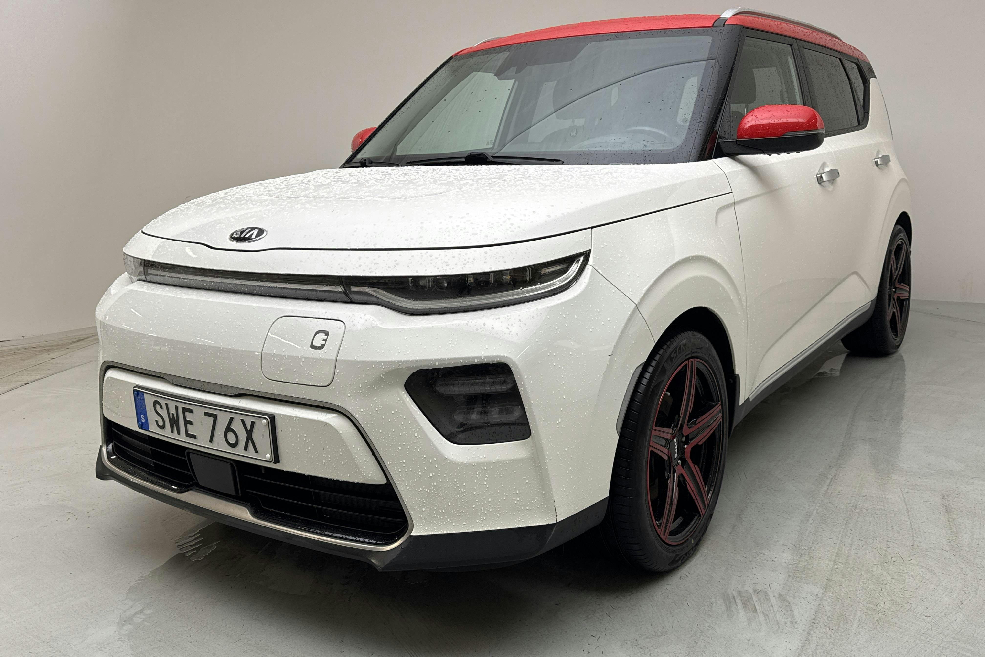 KIA e-Soul Long Range 64 kWh (204hk) - 99 630 km - Automatic - white - 2019