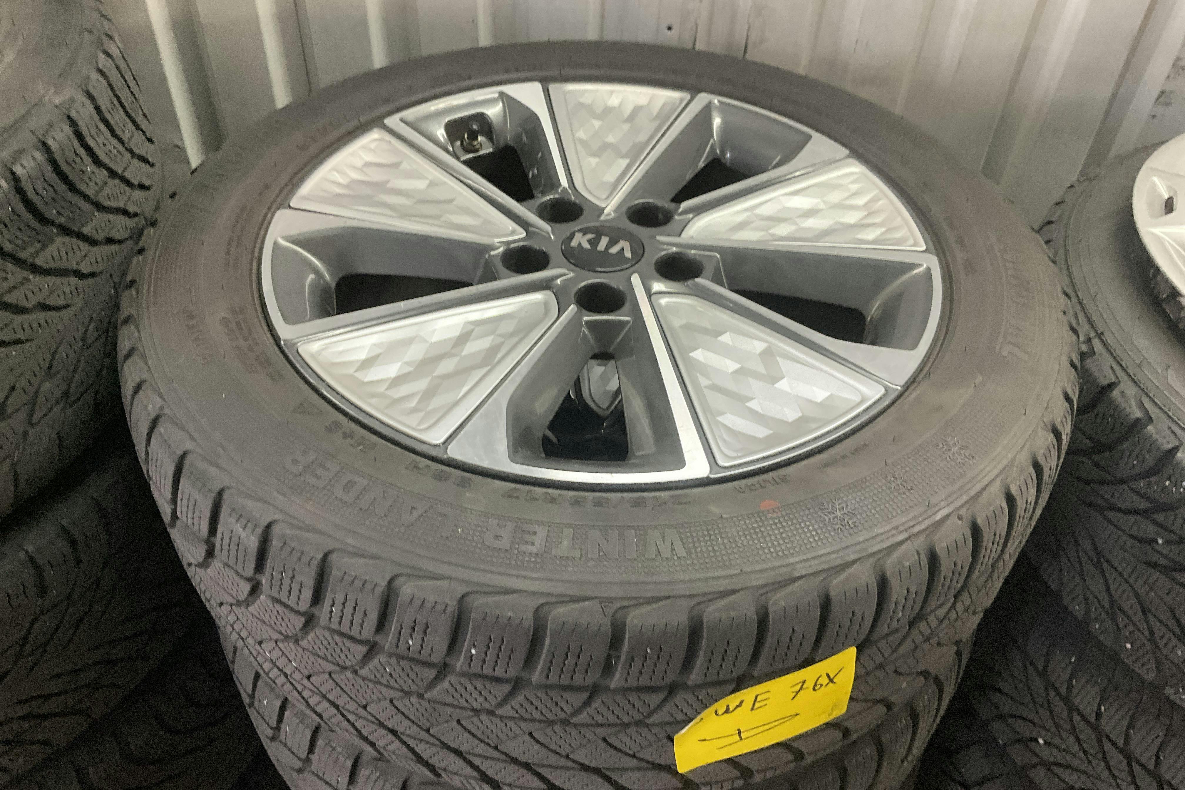 KIA e-Soul Long Range 64 kWh (204hk) - 9 963 mil - Automat - vit - 2019