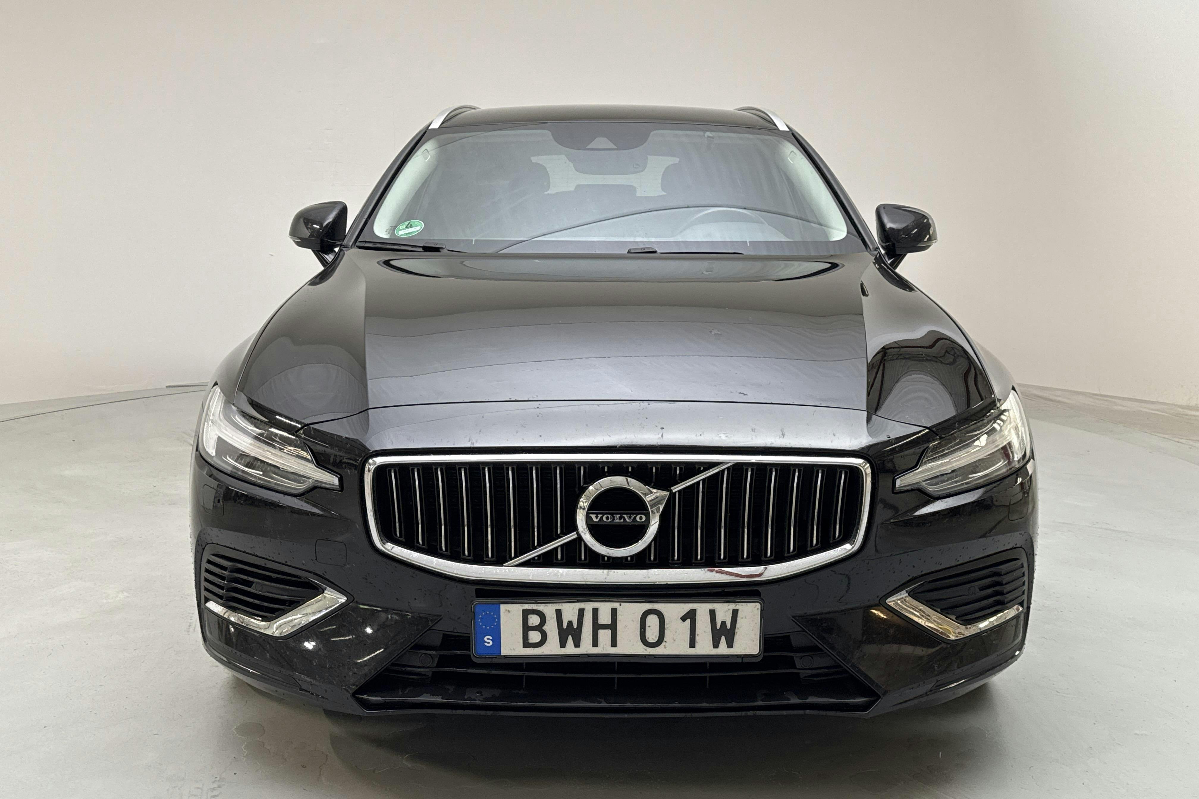 Volvo V60 T6 AWD Twin Engine (340hk) - 13 436 mil - Automat - svart - 2021