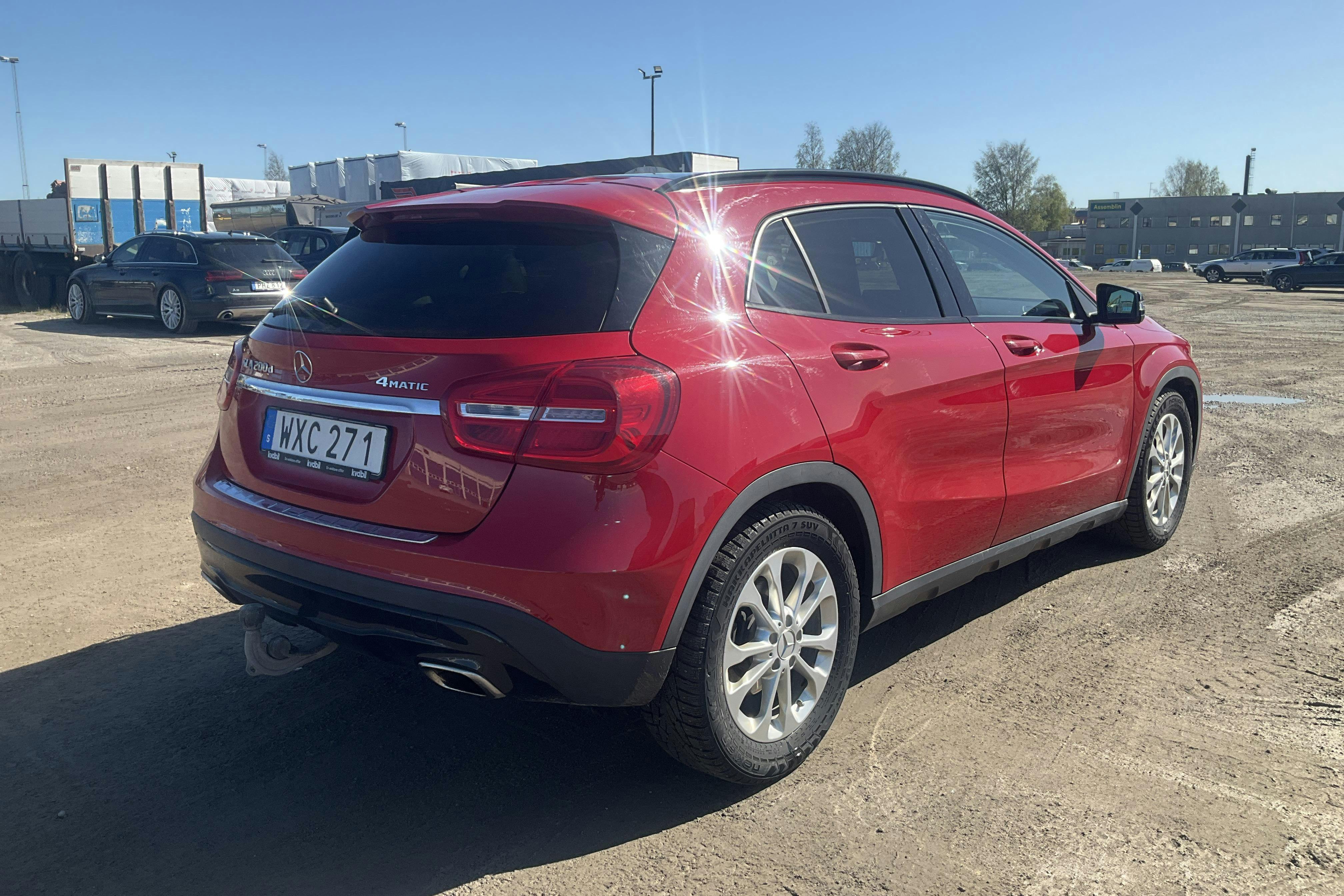 Mercedes GLA 200 d 4MATIC X156 (136hk) - 10 846 mil - Automat - röd - 2016