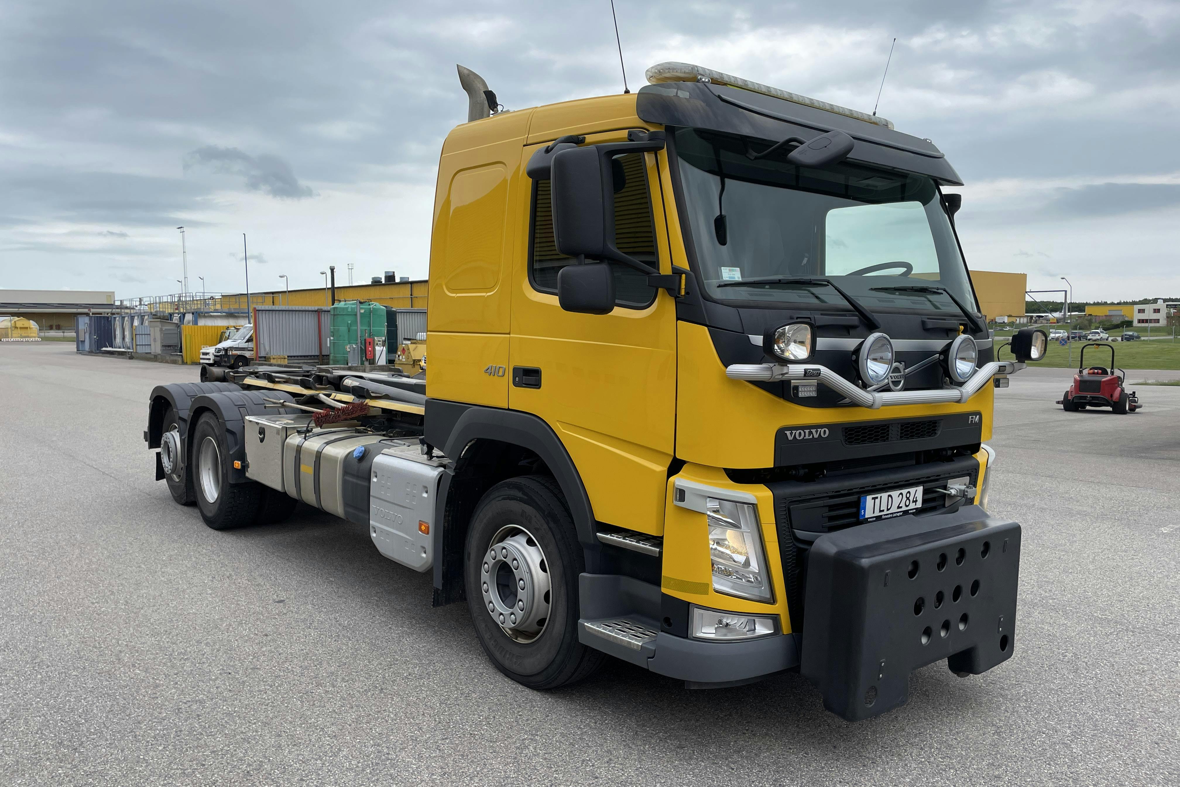 Volvo FM410 - 68 654 km - Automat - gul - 2015